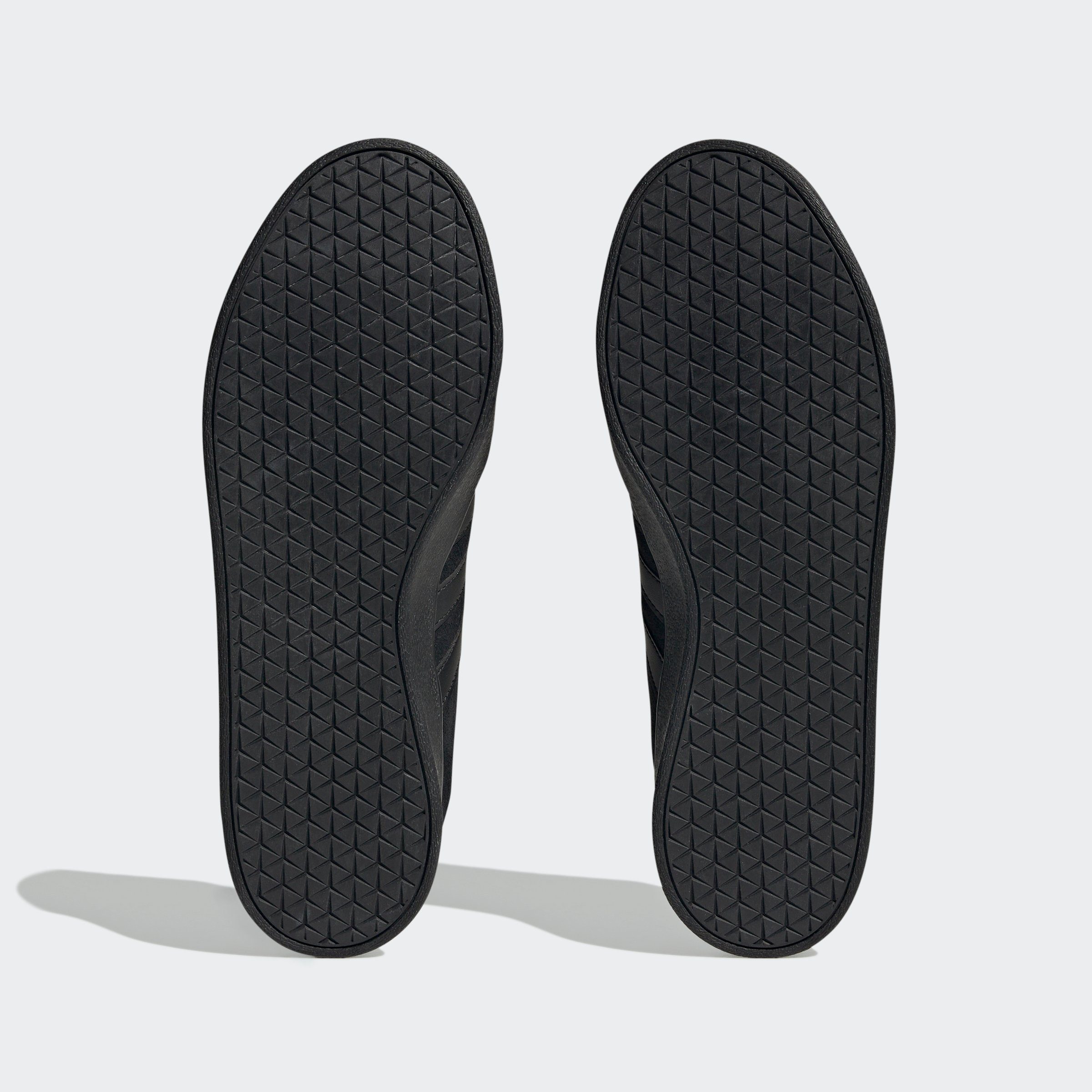 den Samba Design adidas Sportswear Spuren auf Metallic / Black / Black Sneaker COURT 2.0 Core Core des adidas Gold VL