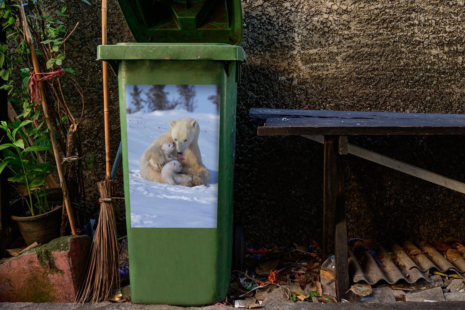 (1 St), Wandsticker Eisbären Mülltonne, Schnee - Abfalbehälter - MuchoWow Sticker, Container, Mülleimer-aufkleber, Weiß