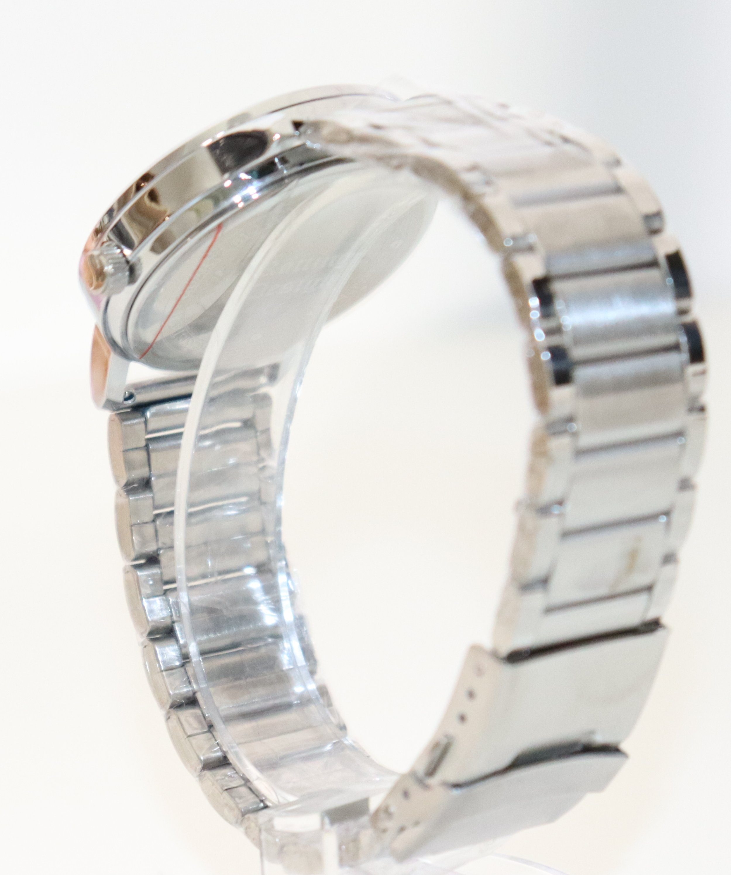 Rötting Design Quarzuhr Herrenuhr schwarzes Ziffernblatt mit einer innovativen Zeitanzeige, aus der Collection "Rötting"
