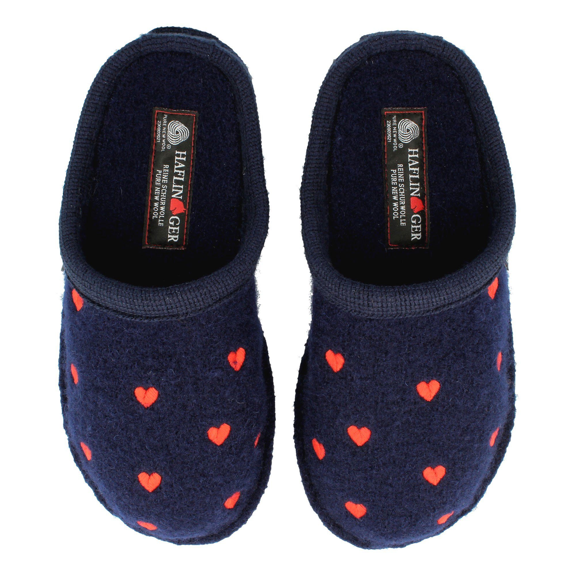 Haflinger Flair Valentine Pantoffeln aus gewalkter Wolle Herzmotiv Unisex Hausschuh – Bild 5 von 5