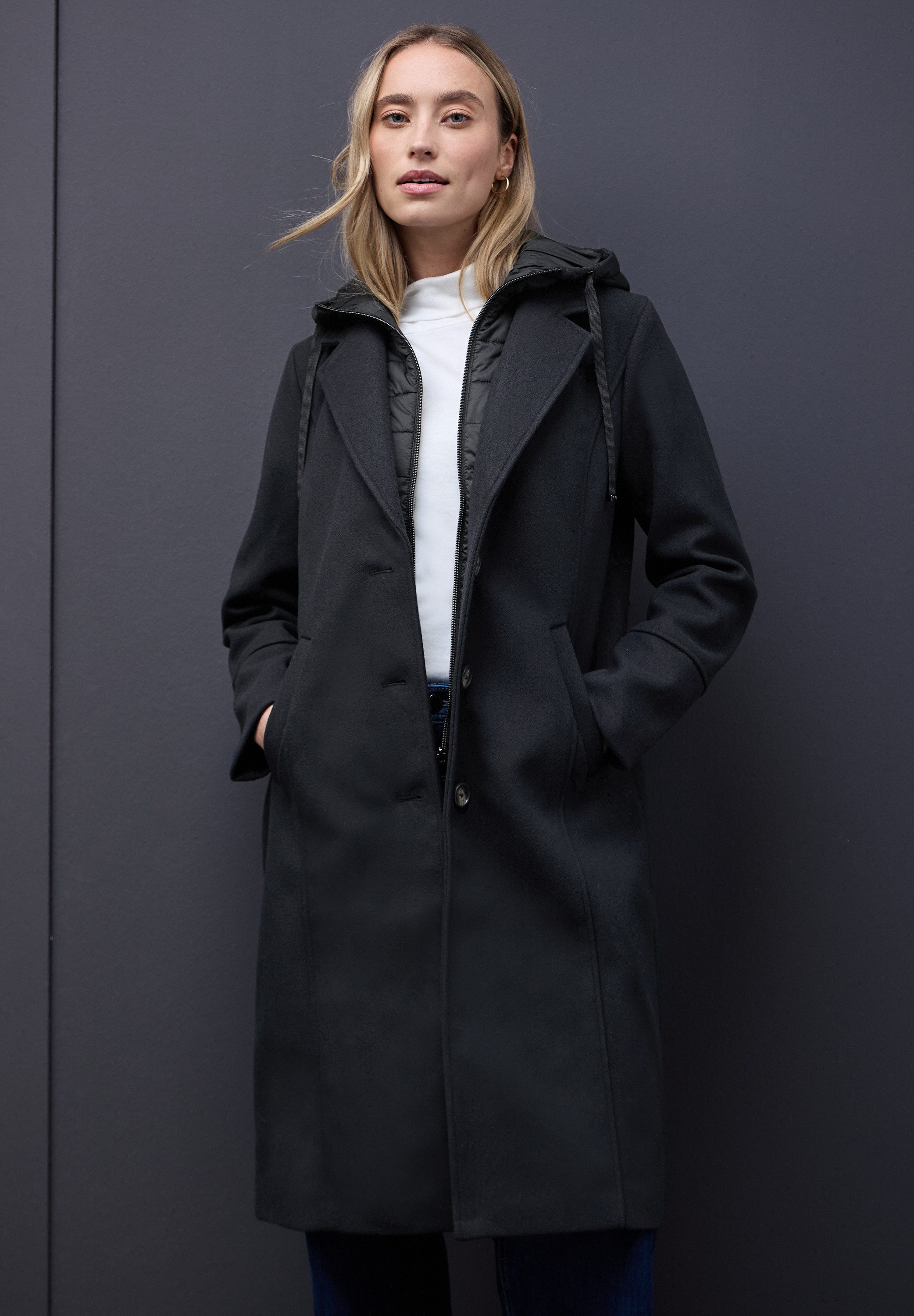 STREET ONE Outdoorjacke mit Kapuze günstig online kaufen