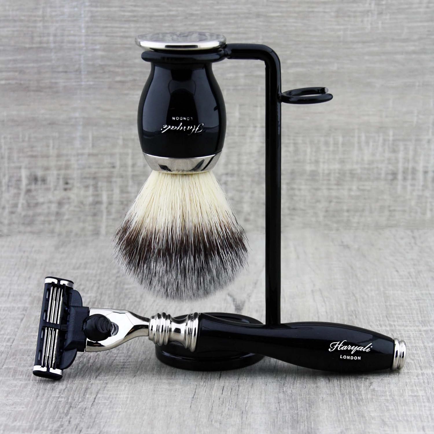 Haryali London Rasierset synthetischer Rasierpinsel und Mach 3 Rasierer, Rasierständer, 3-tlg., perfekt für den regelmäßigen Gebrauch, beste Erfahrung beim manuellen Speichern