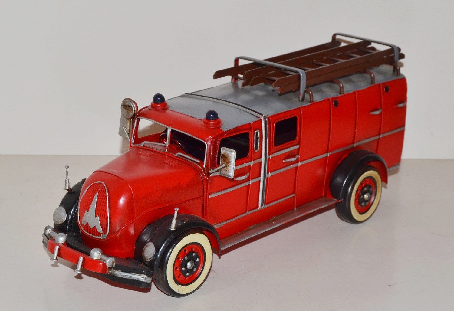Modellauto Blechauto Modellauto Feuerwehr Magirus Deutz LF 15 Oldtimer L 37cm