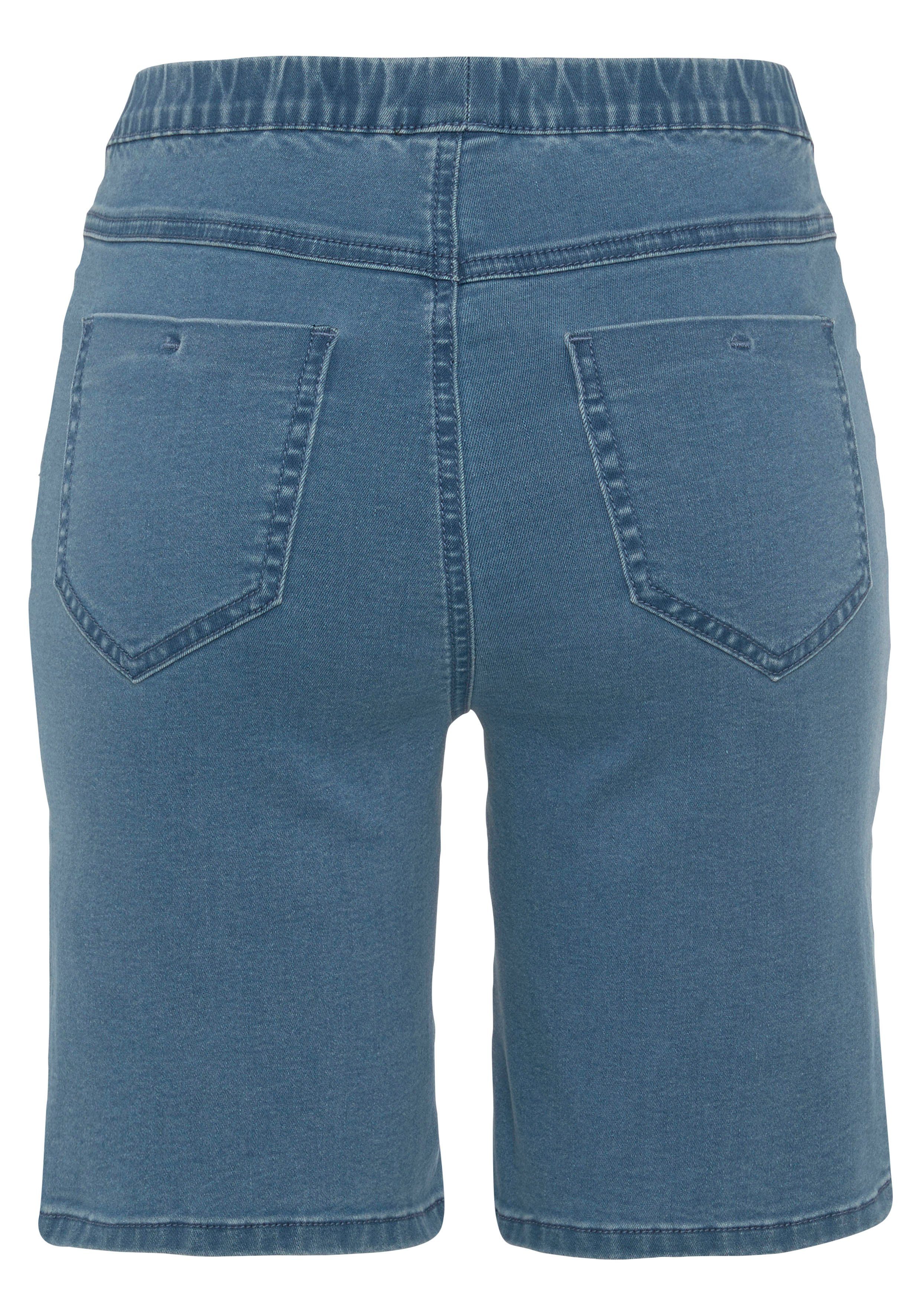 Buffalo Bermudas im elastischem Denim mit zwei Gesäßtaschen