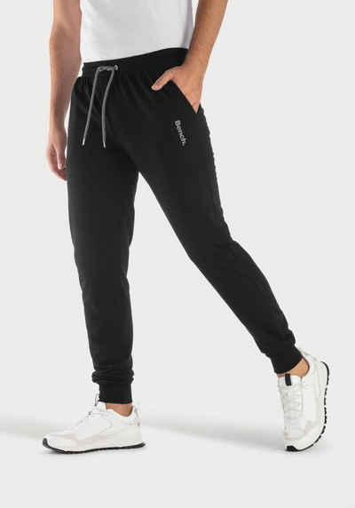 Bench. Loungewear Sweathose Jogginghose mit Kordel, aus Baumwoll-Mix