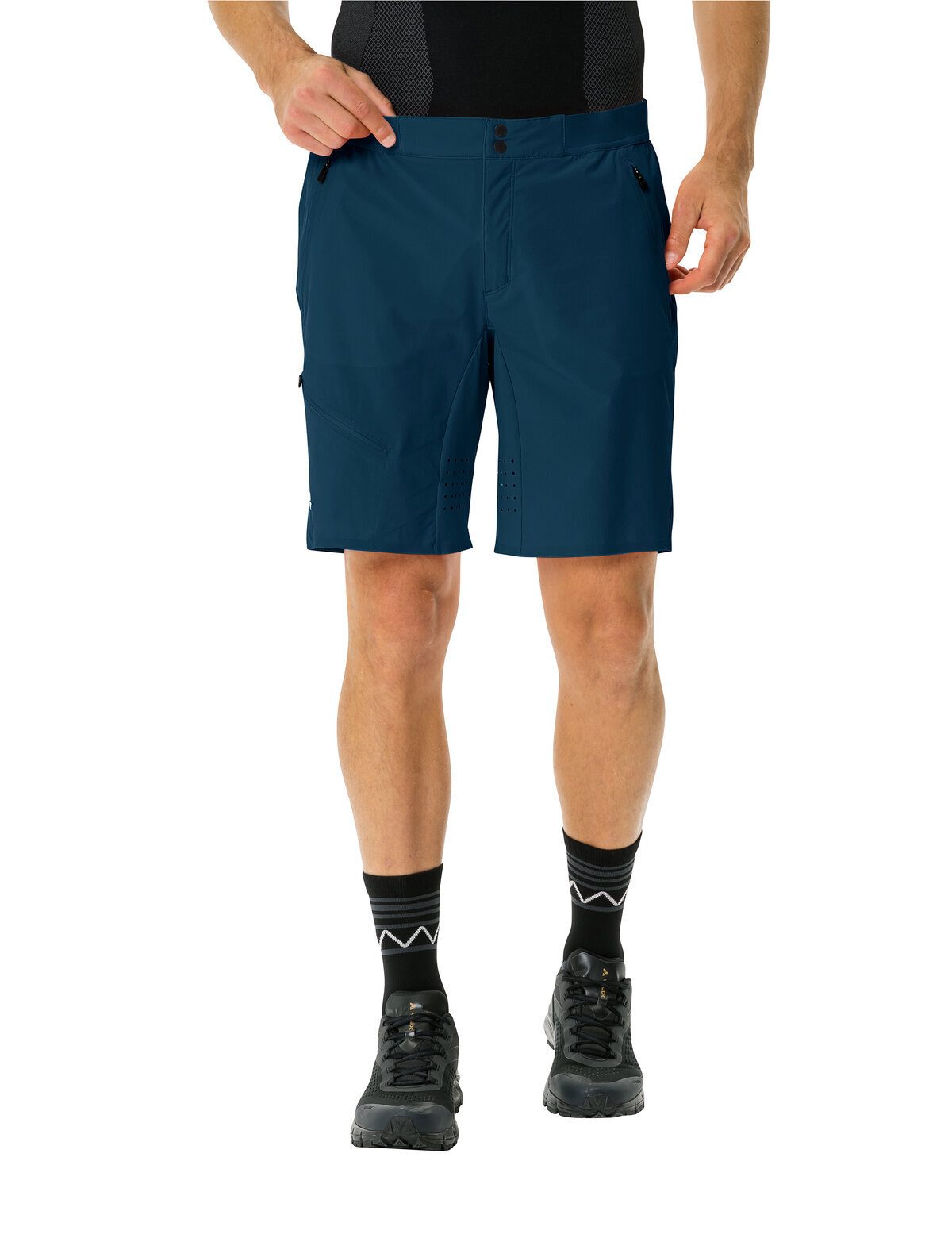VAUDE Funktionshose Men's Scopi LW Shorts II (1-tlg) schnellstrocknende und strapazierfähige Outdoor-Hose