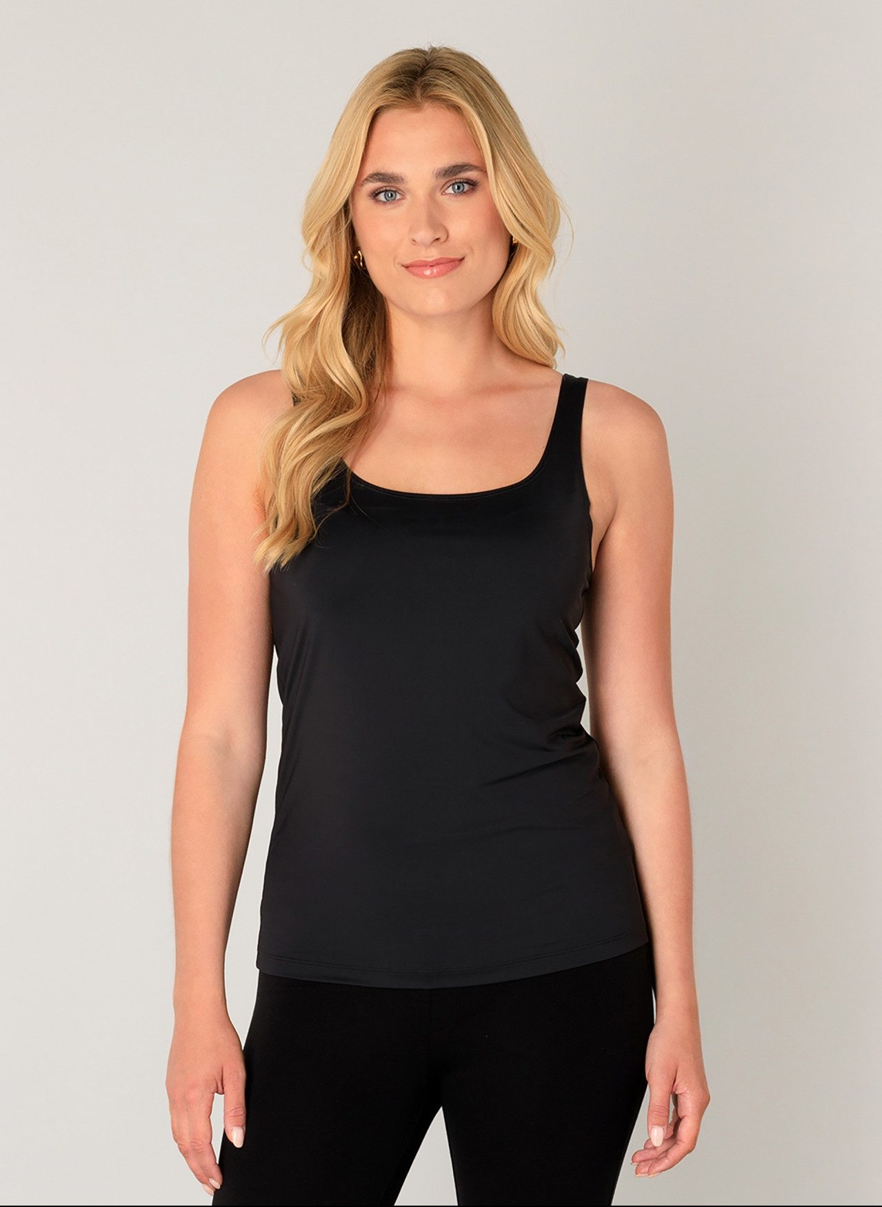 Base Level Trägertop in Basic-Optik