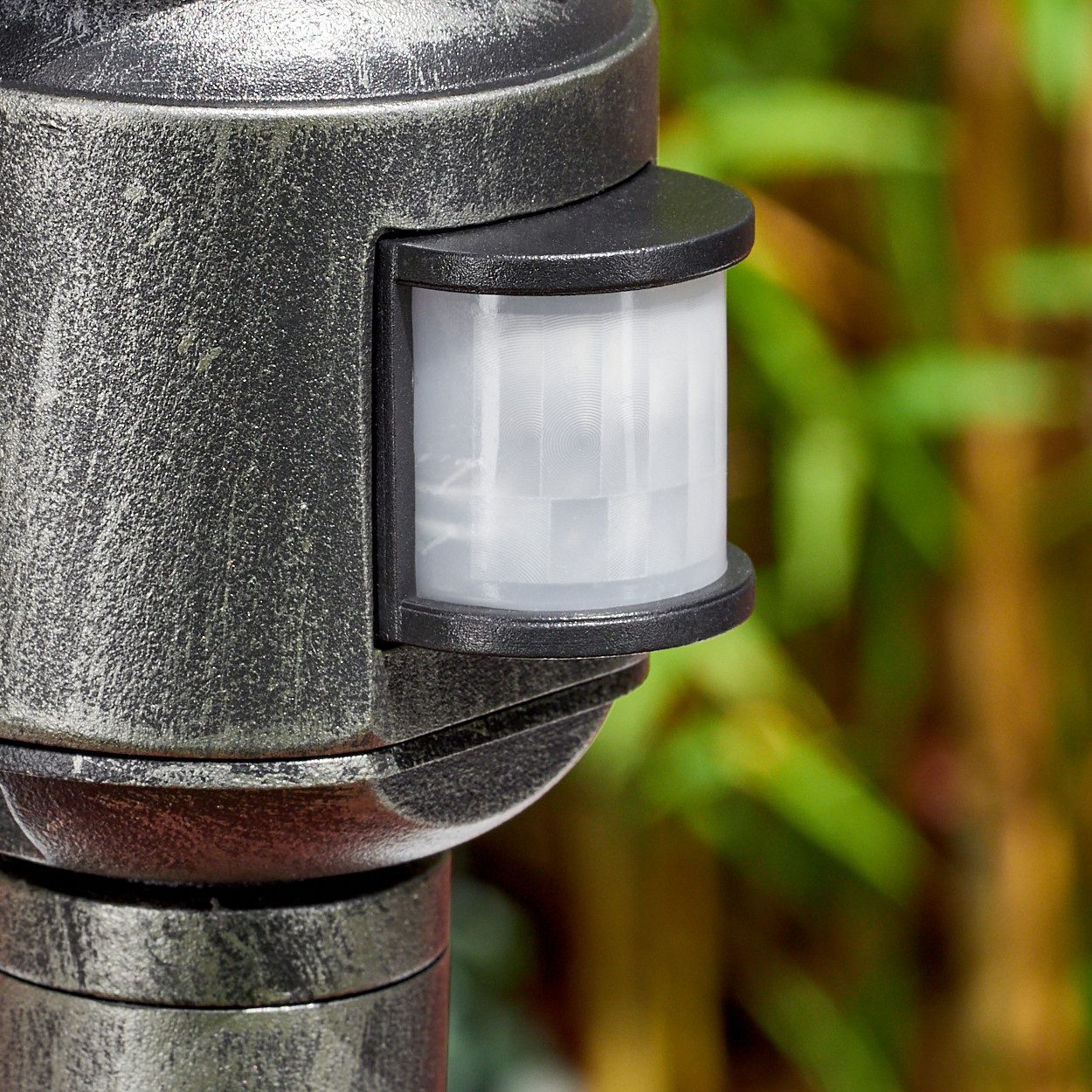 hofstein Pollerleuchte Wegeleuchte m. Bewegungsmelder aus Metall/Glas in Schwarz-Silber/Klar, ohne Leuchtmittel, antike Außenleuchte, Gartenlampe, Gartenbeleuchtung IP44, 1 x E27