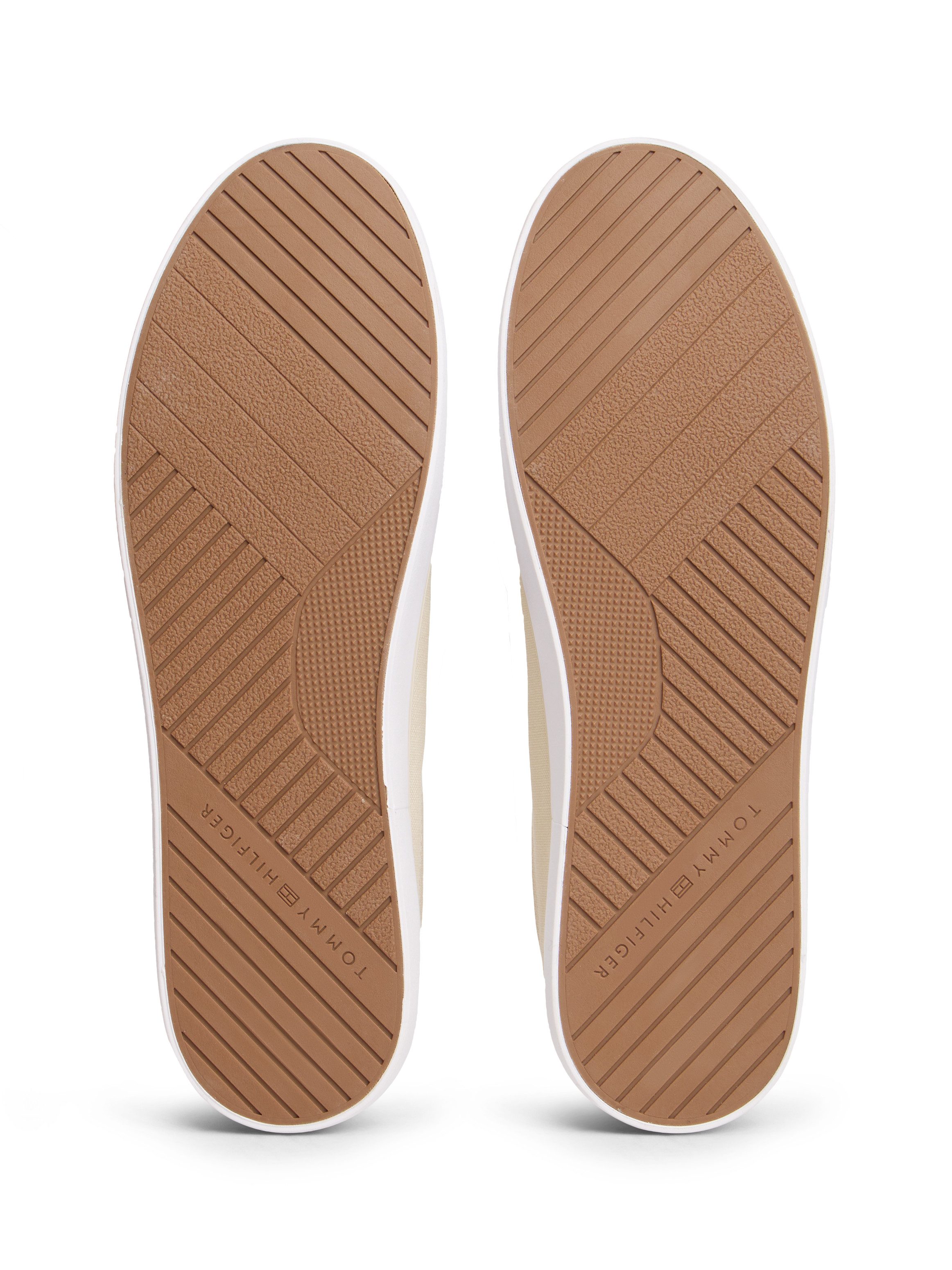Tommy Hilfiger HARLEM CORE II CVS Sneaker Freizeitschuh, Halbschuh, Schnürer mit Logo-Aufnäher an der Schuhzunge
