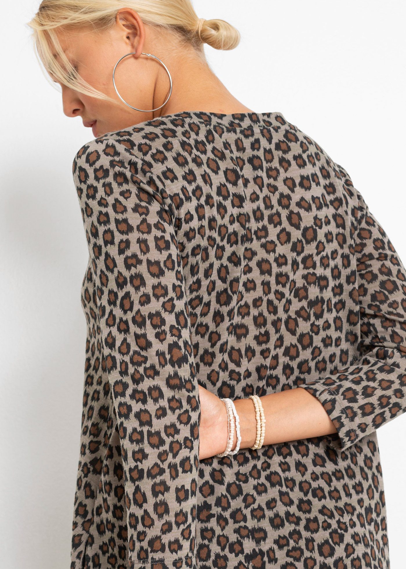 bonprix Shirtkleid für Alltag, aus Polyester und Baumwolle, mit O-Shape, in Ballonform