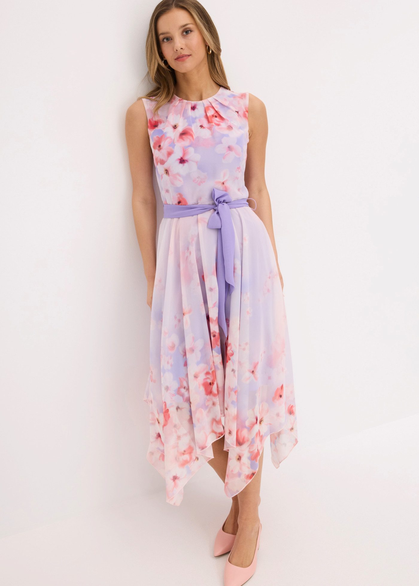 bonprix Chiffonkleid ärmelloses Design, ausgestellte Passform, leichtes Chiffonmaterial