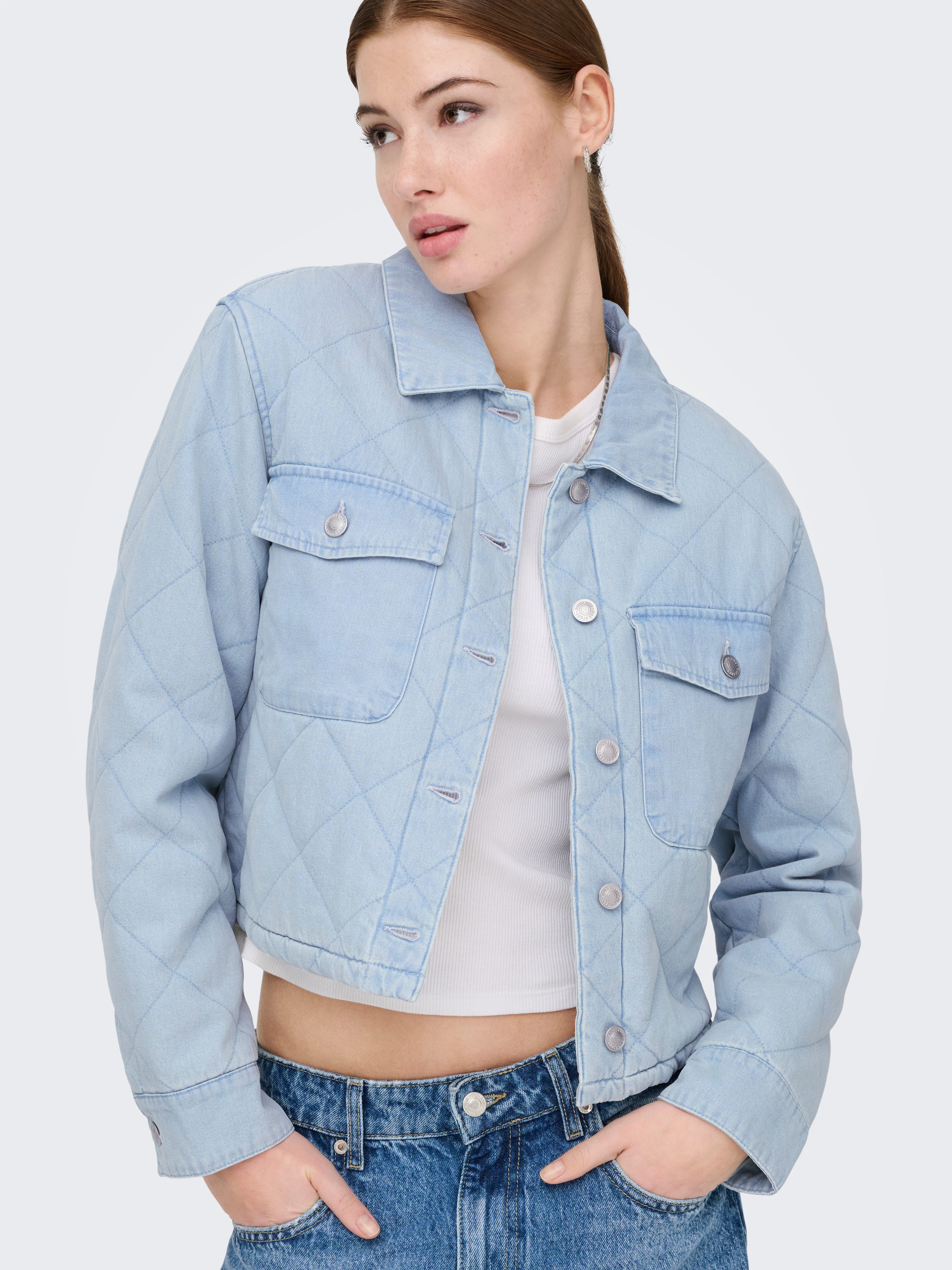 ONLY Kurzjacke ONLMIST WASHED QUILT JACKET CC OTW im Denim Look mit gesteppter Optik – Bild 3 von 5