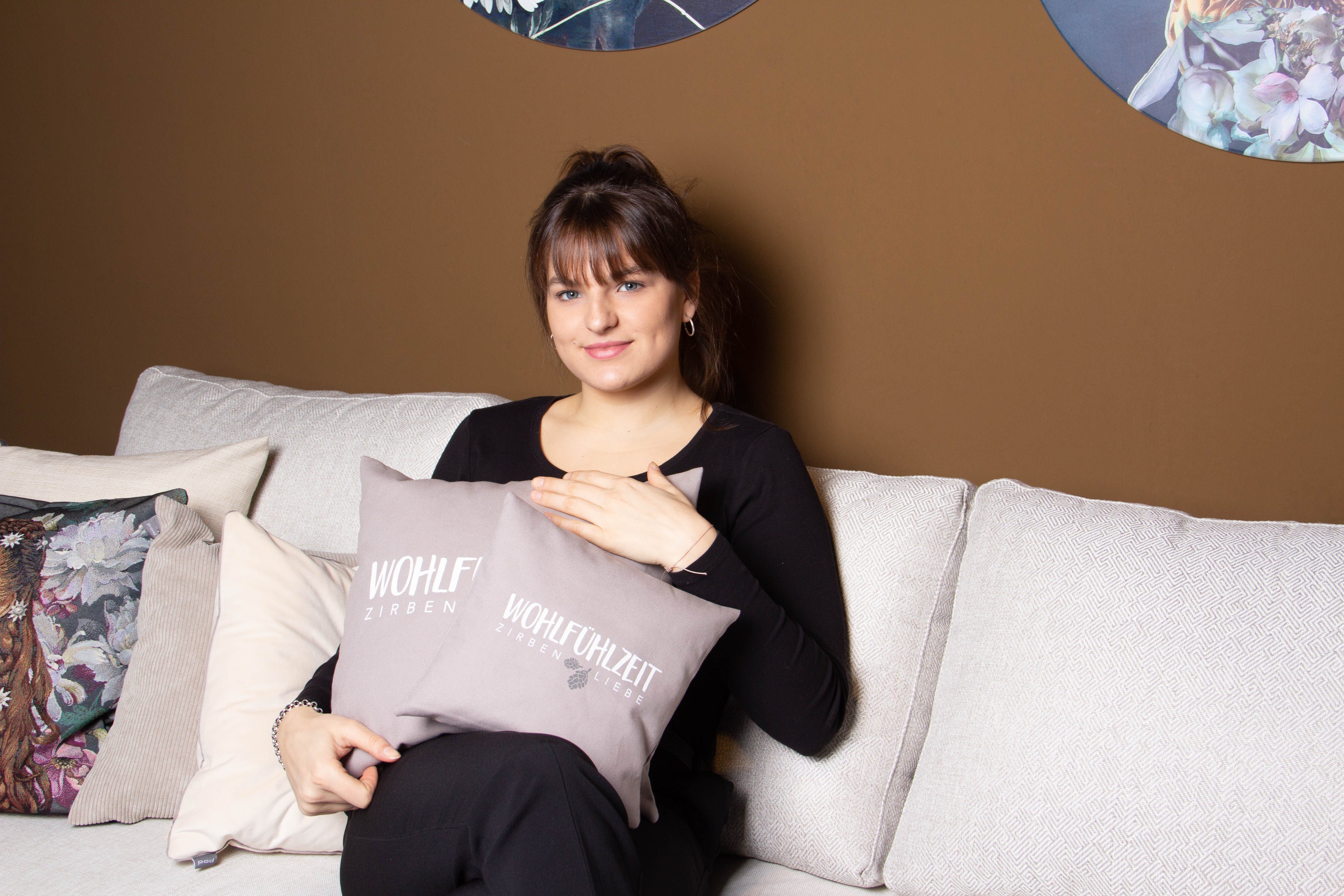 herbalind Zirbenkissen Zirbenkissen, Entspannung und Wohlfühlen!, 1-tlg., Gefüllt mit hochwertigen Zirbenholzflocken, Made in Germany