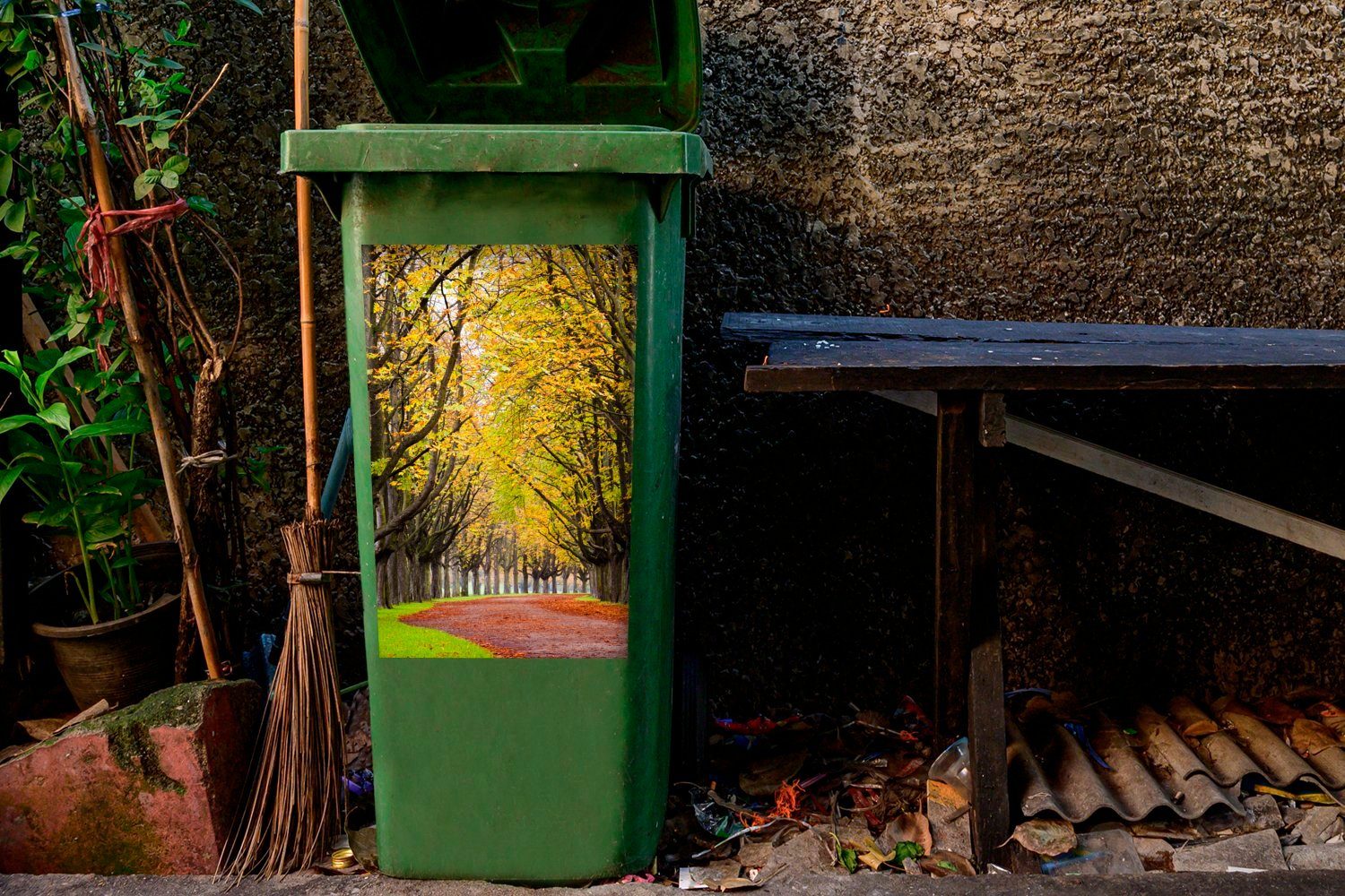 Sticker, Herbst Abfalbehälter Blättern Wandsticker gelben St), Kastanienbäume mit im Container, (1 Mülleimer-aufkleber, Mülltonne, MuchoWow