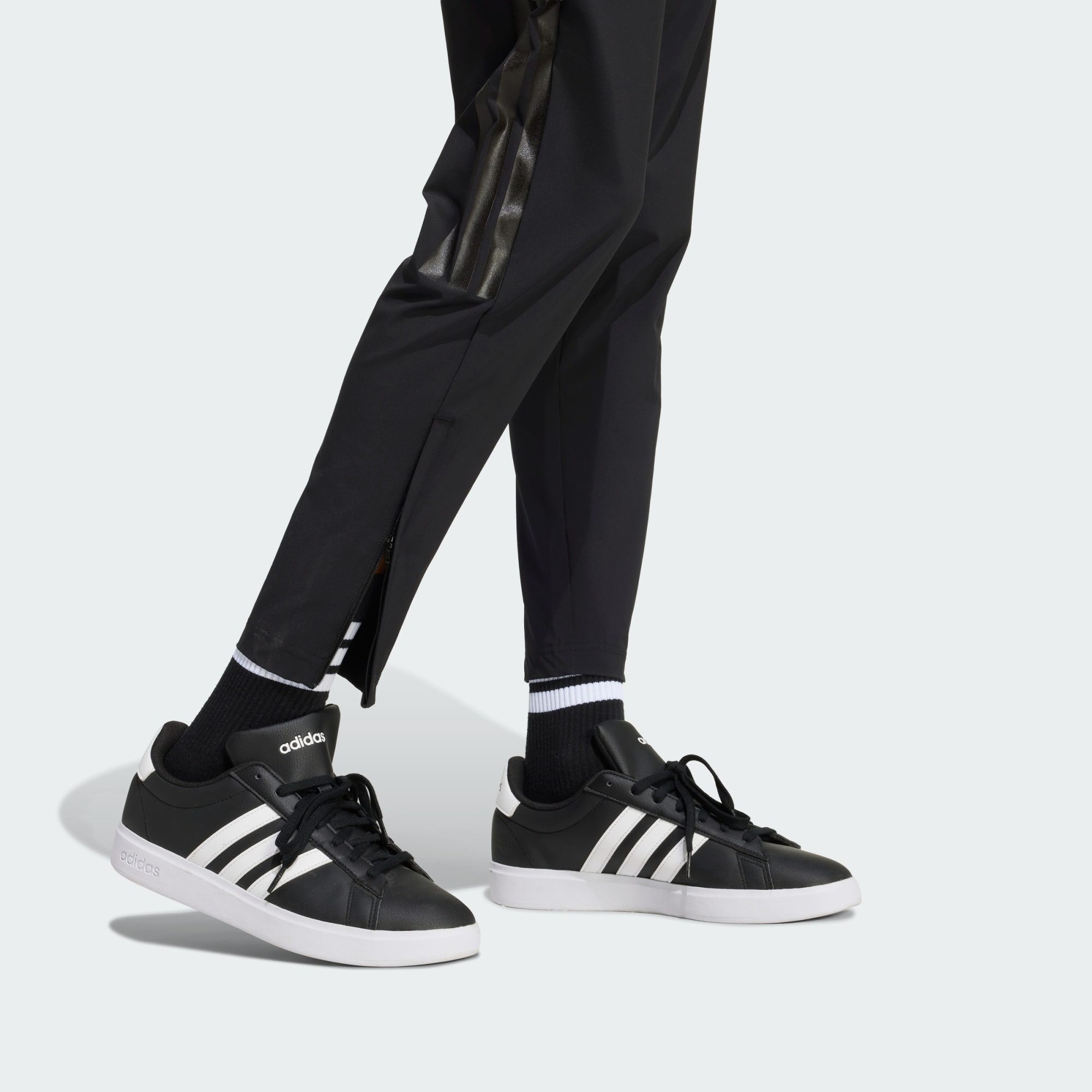 adidas Sportswear Jogginghose HOUSE OF TIRO HOSE (1-tlg)