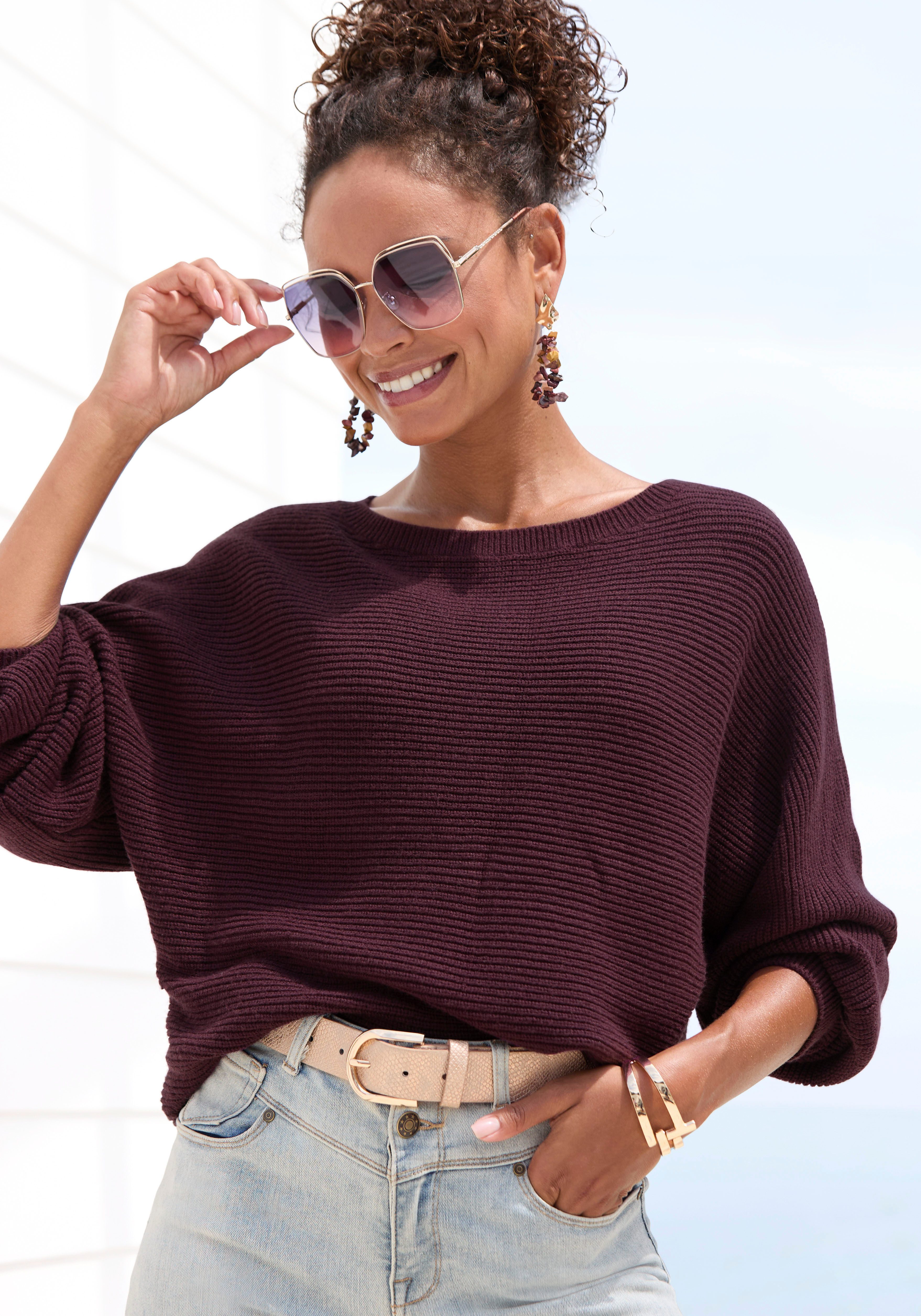 LASCANA Rundhalspullover aus Rippstrick mit Zierknöpfen am Rücken lässiger Fledermauspullover, lockerer Strickpullover, Oversize – Bild 3 von 5