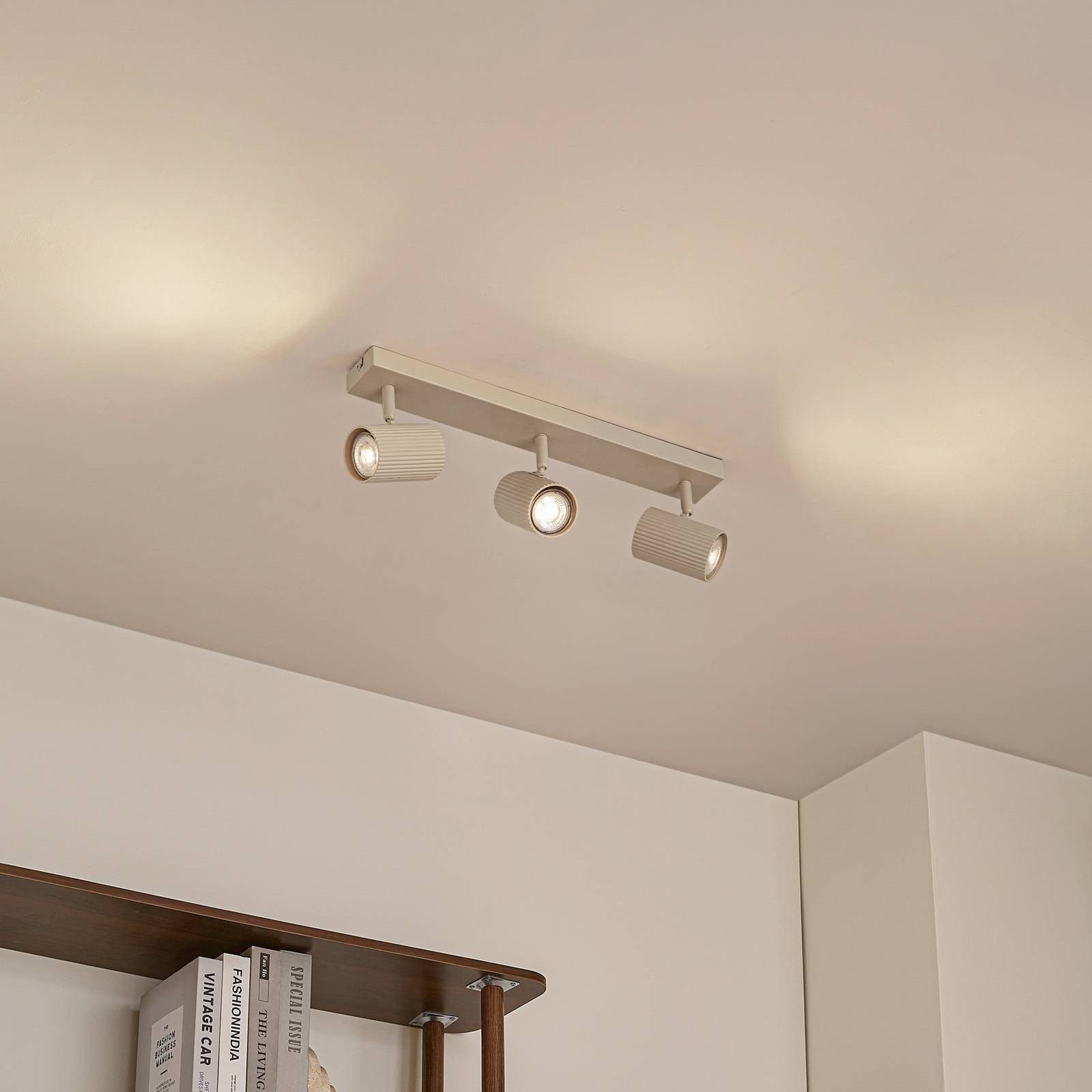 Lindby Deckenstrahler Kardis, Metall, Creme IP20, 3 x 10 W LED