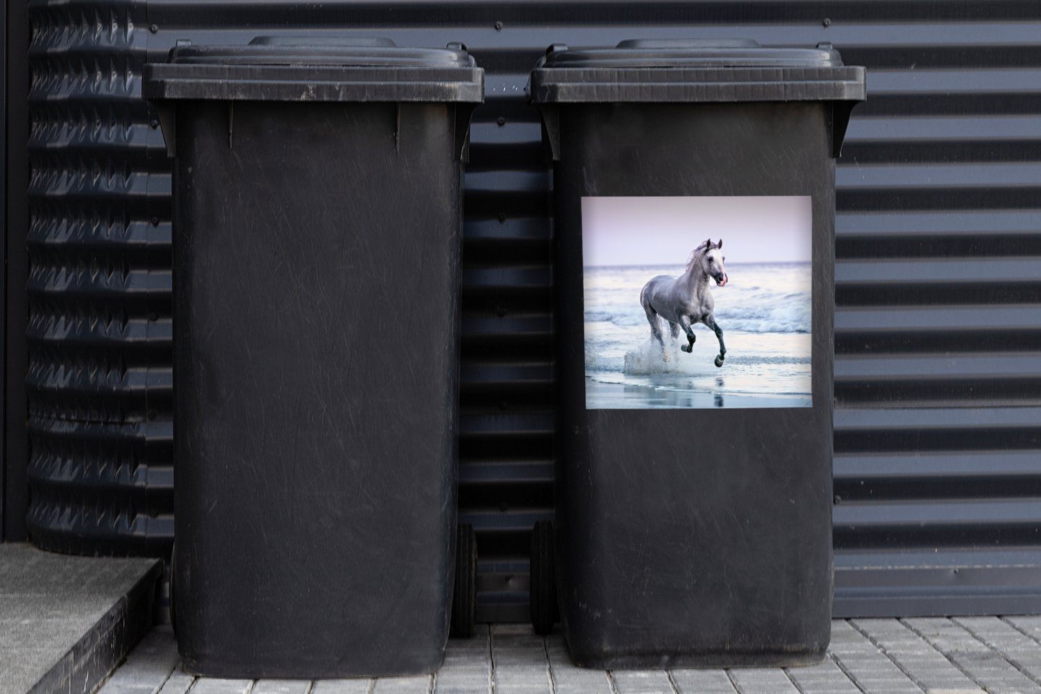 MuchoWow Wandsticker Pferde - Mülltonne, Meer Luft Container, Mülleimer-aufkleber, St), Sticker, Abfalbehälter - (1