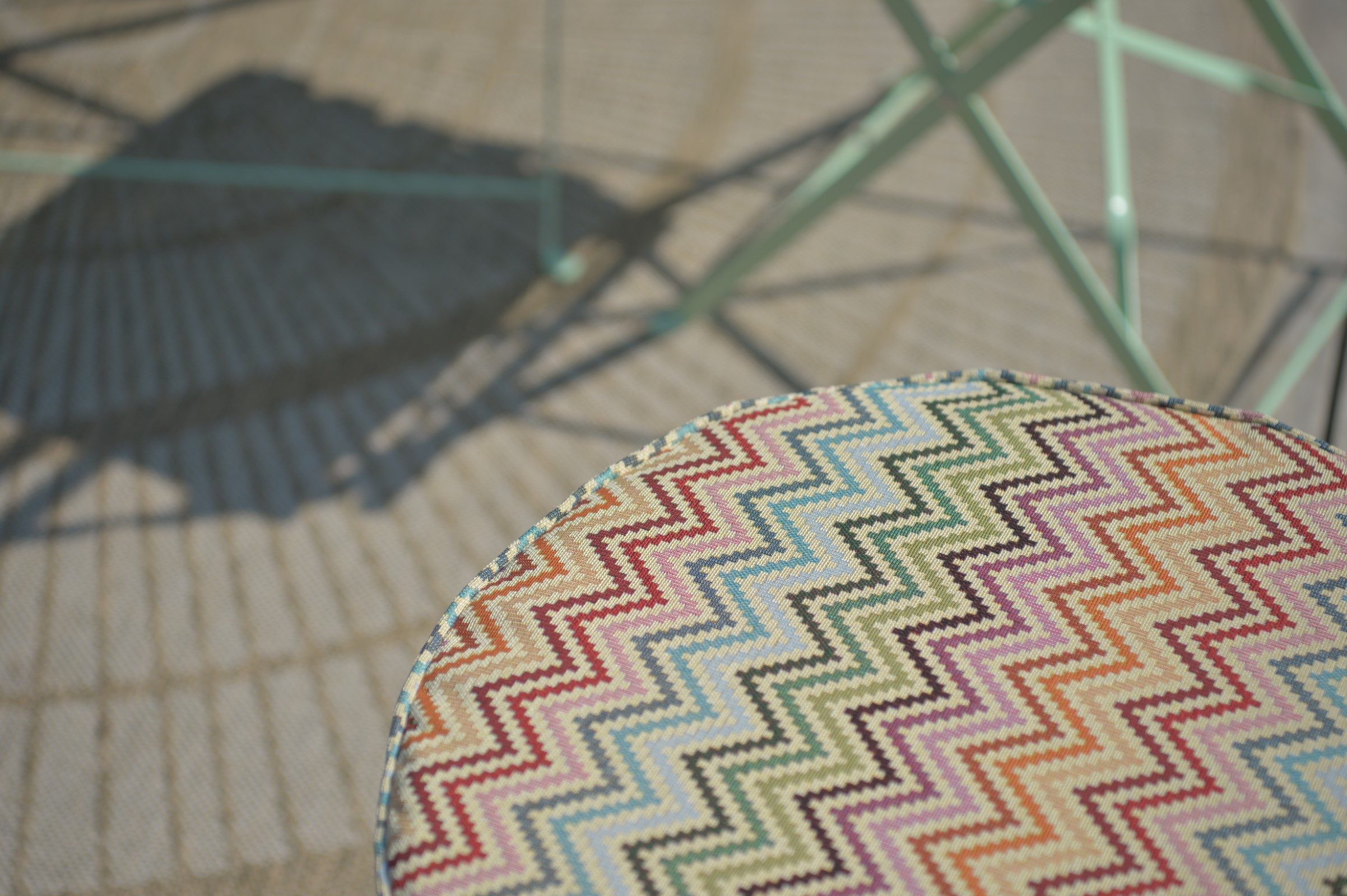 H.O.C.K. Sitzhocker H.O.C.K. Maribel Outdoor Hocker Pouf rund mit Keder ø45x45cm multi, Hocker, Sitzhocker, Pouf Hocker, Barhocker - wetterfest, vielseitig – Bild 4 von 5