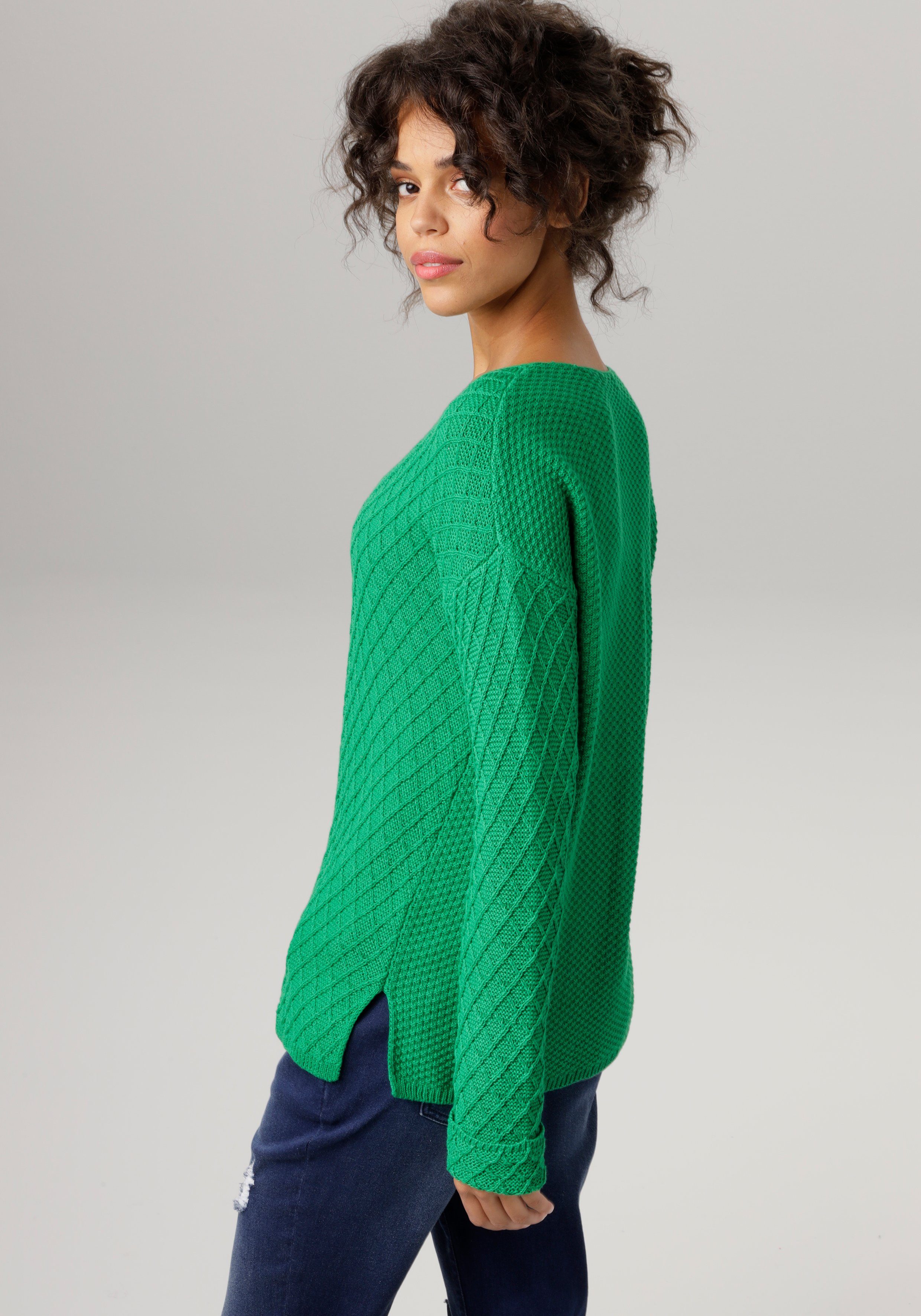 im V-Ausschnitt-Pullover trendigen CASUAL smaragd Aniston Mustermix