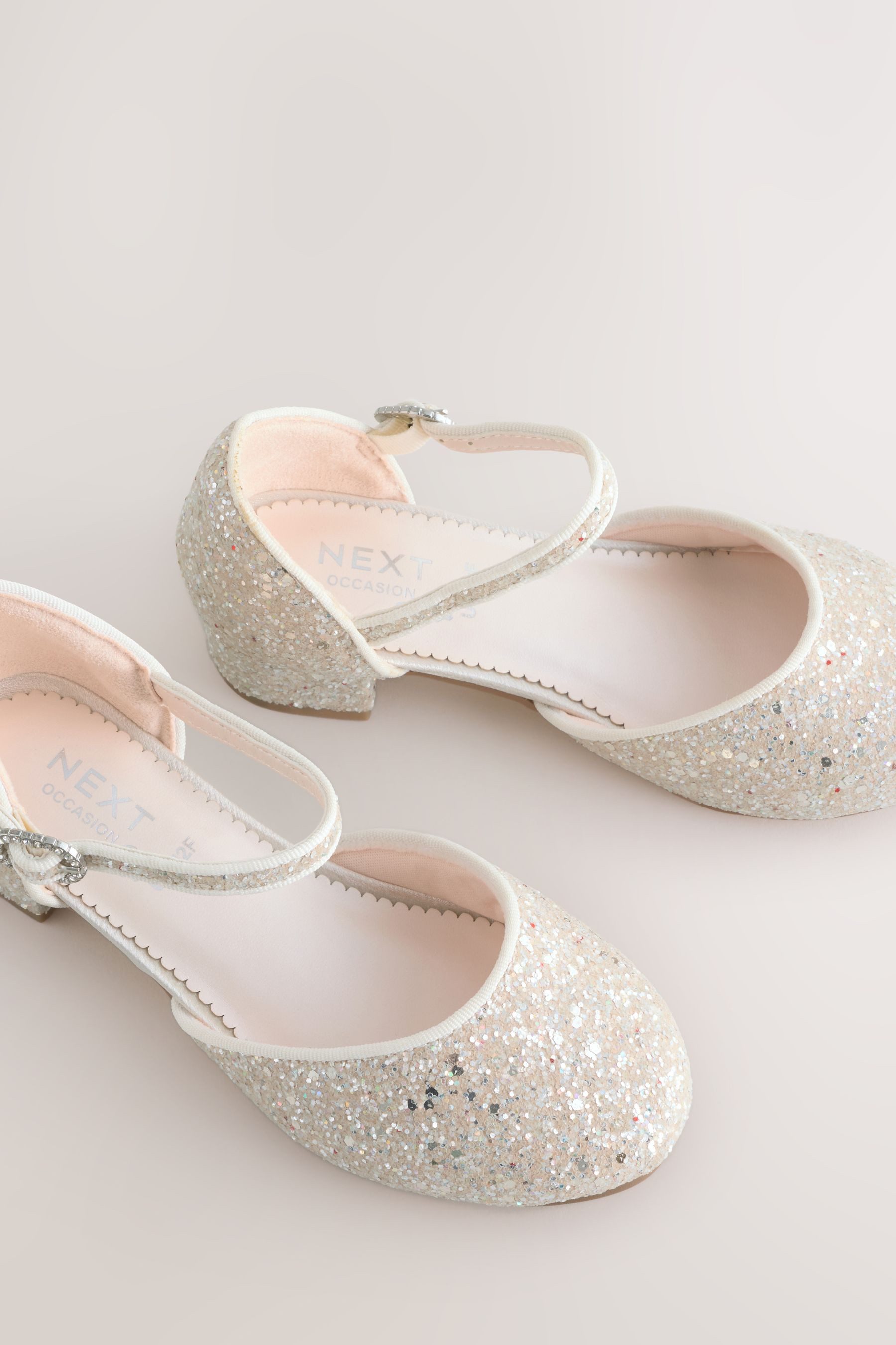 Next Festliche Schuhe mit niedrigem Absatz Sandalette – Bild 4 von 5
