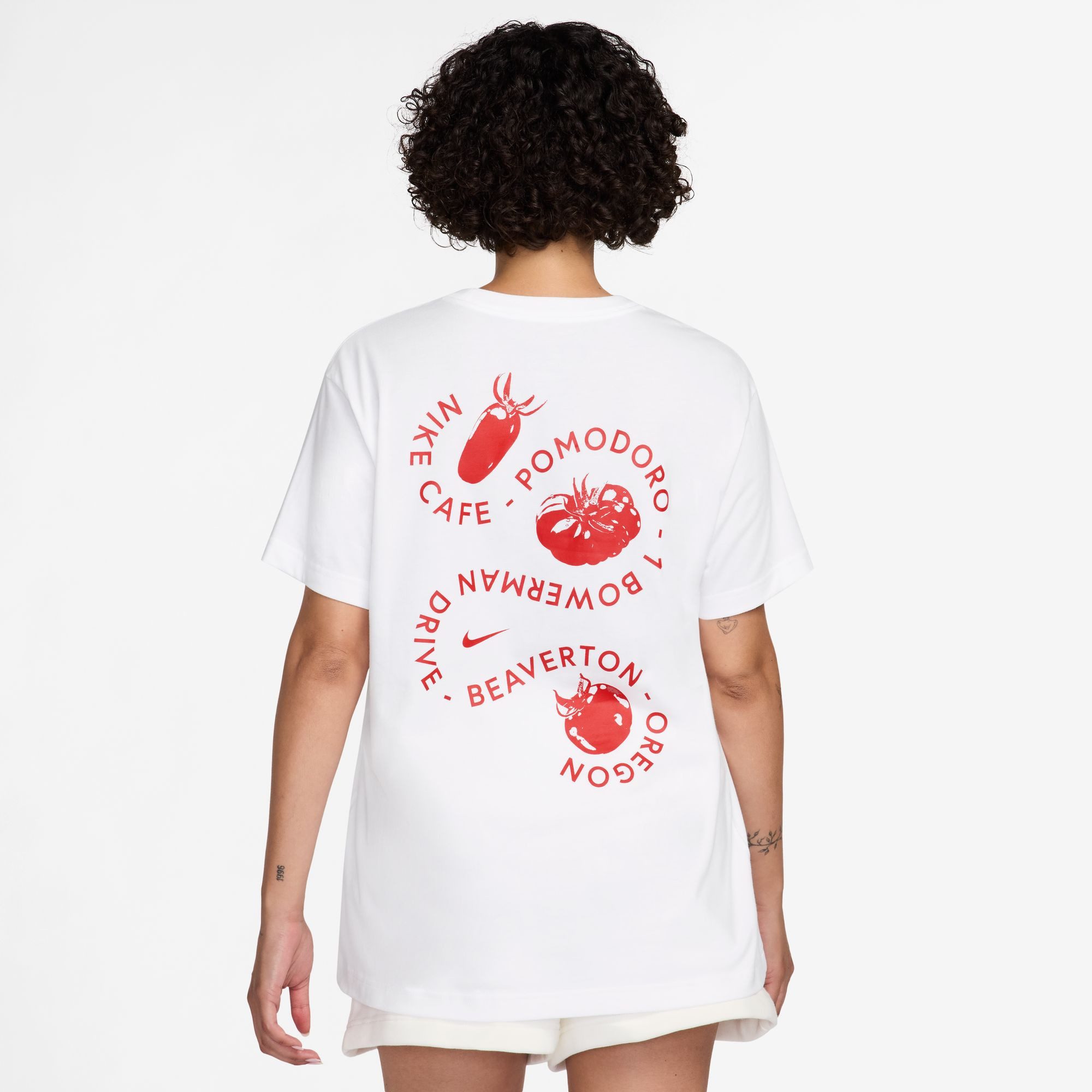 Nike Sportswear T-Shirt W NSW CLSC BF CAFE TOMATO TEE Print T-Shirt, lockere Passform, aus Baumwolle, auch in großen Größen