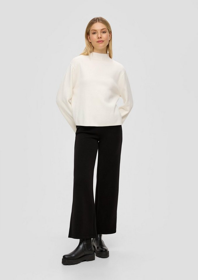 s.Oliver Stoffhose Wide Leg Pants mit Seitenschlitzen, der Bund ist High  Rise, hat ein Flared Leg