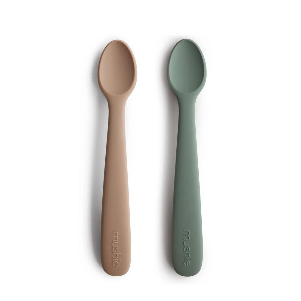 Mushie Kinderlöffel Dried Thyme/Natural, 2er Set, Grün / Beige, aus Silikon, für Babys und Kleinkinder