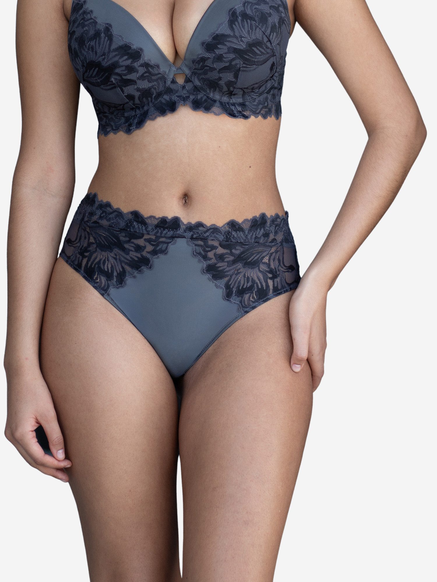 High-Waist-Panty CHA-CHA-CHA