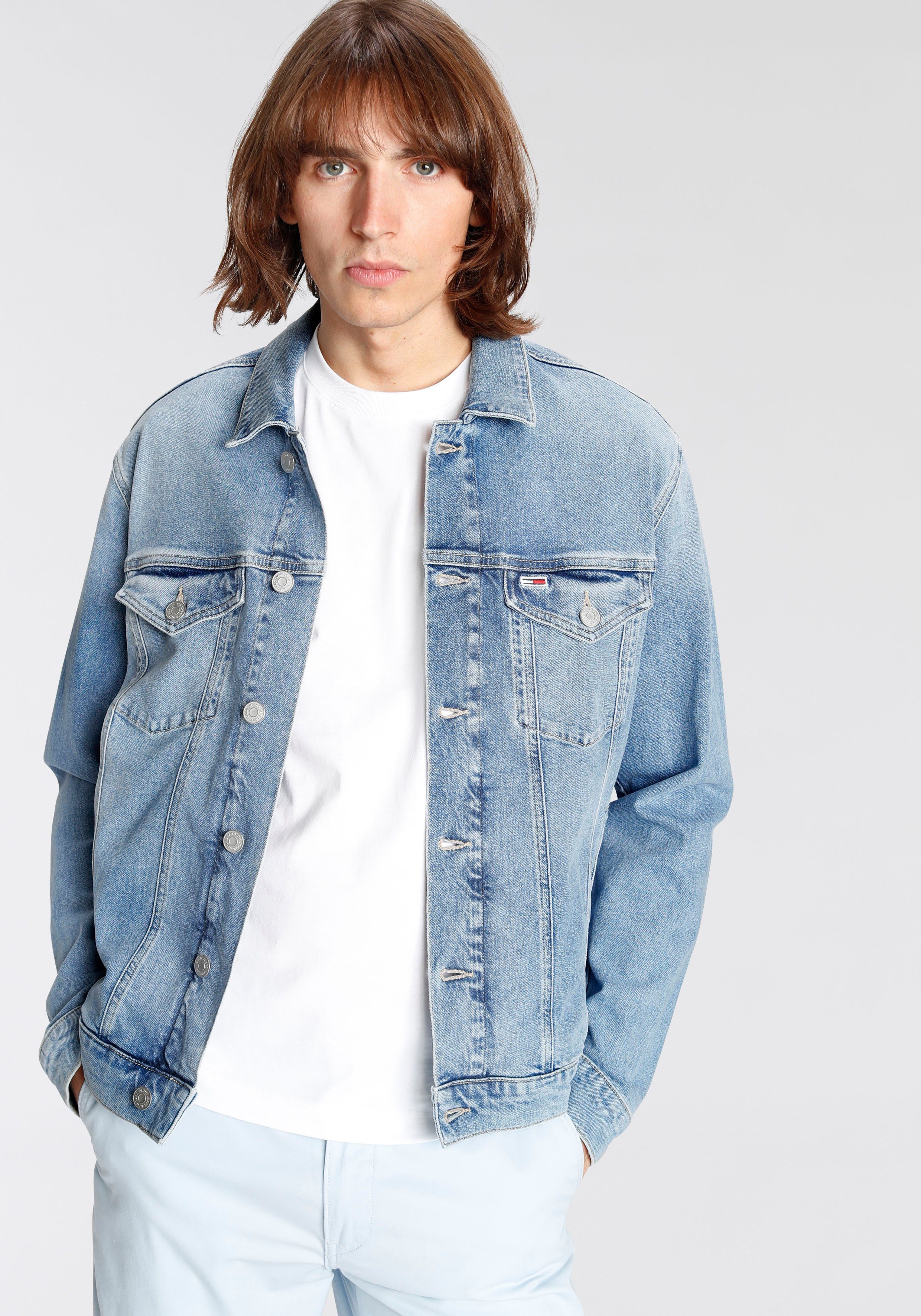 Tommy Jeans Jeansjacke »REG TRUCKER JK«, Modische Waschung online kaufen |  OTTO