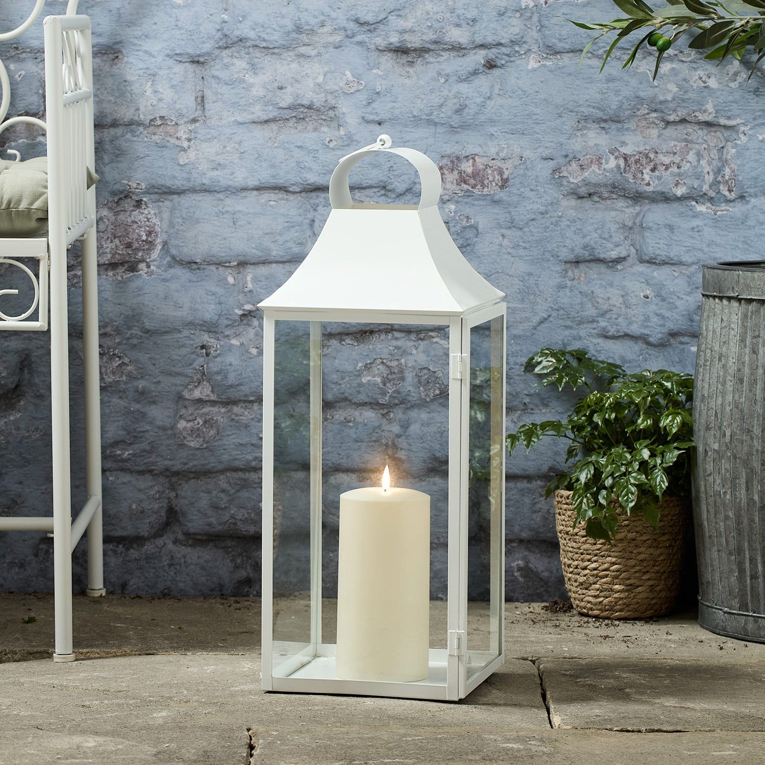 Lights4fun LED Laterne 59cm Albury Gartenlaterne weiß mit TruGlow® Outdoor Kerze