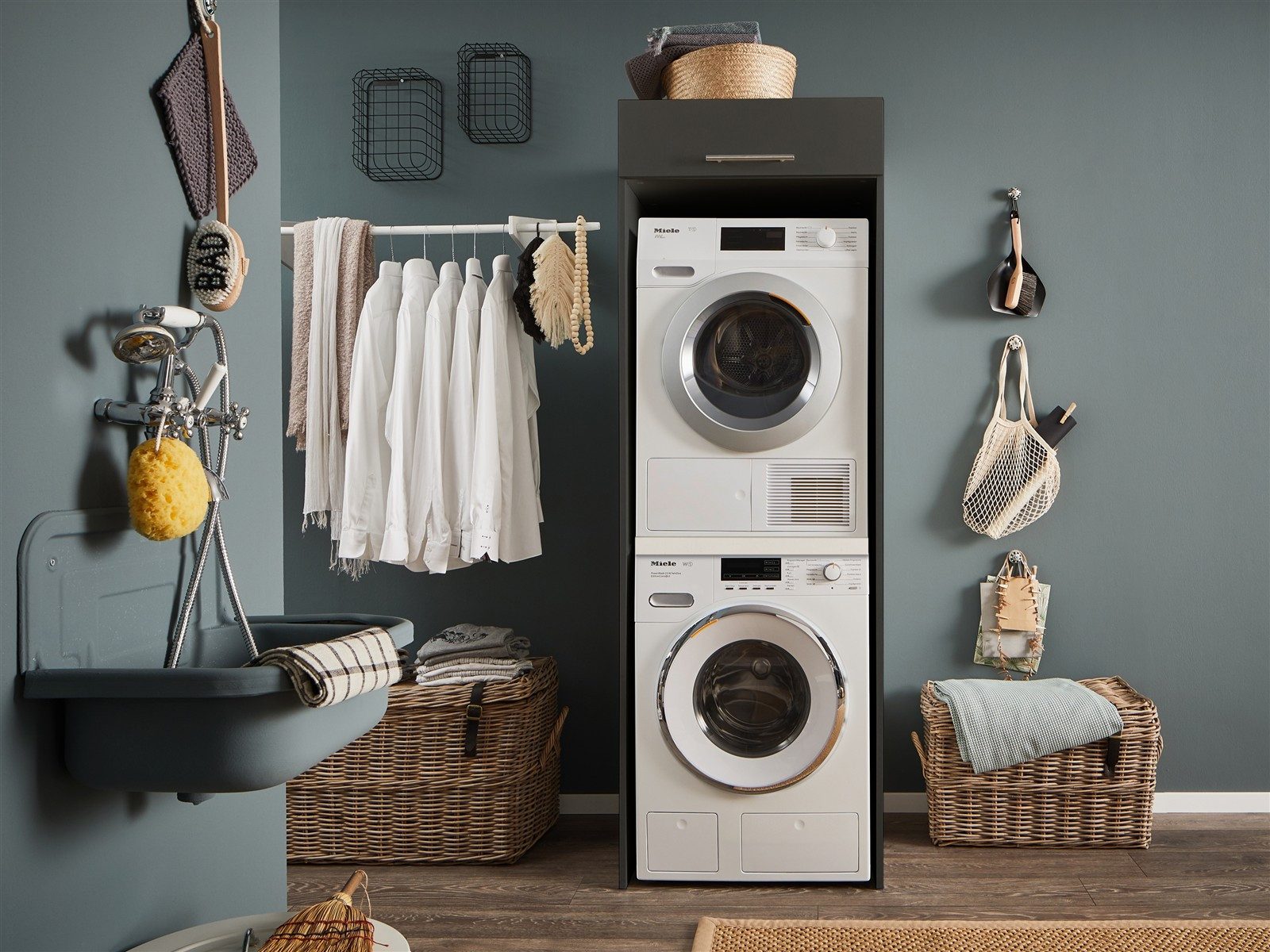 freiraum Waschmaschinenumbauschrank LAUNDREEZY in anthrazit - 67,5x200x67,5 (BxHxT)