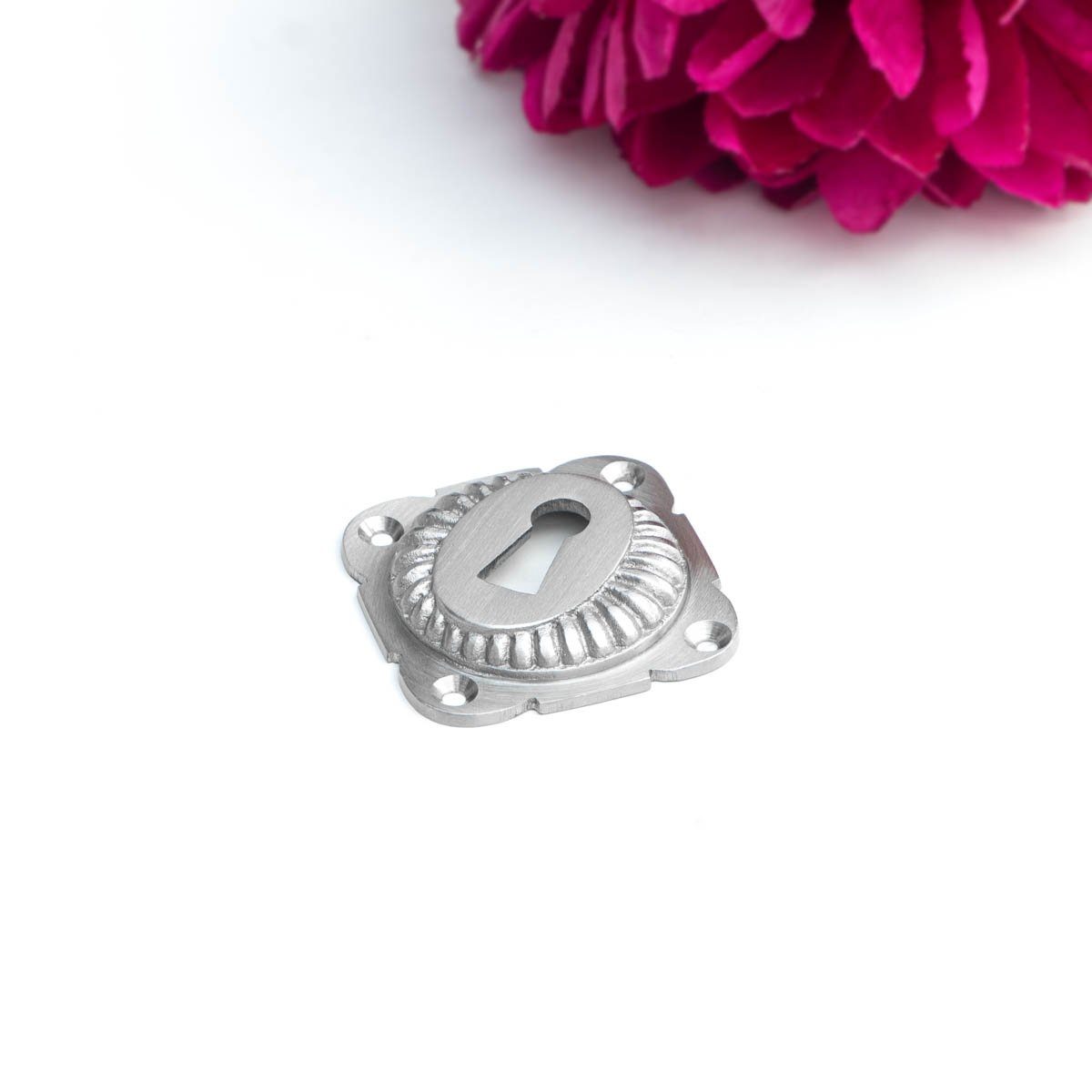 Antikas Türbeschlag Schlüssellochrosette für Zimmertüren - edles Design, BB, Nickel Matt.