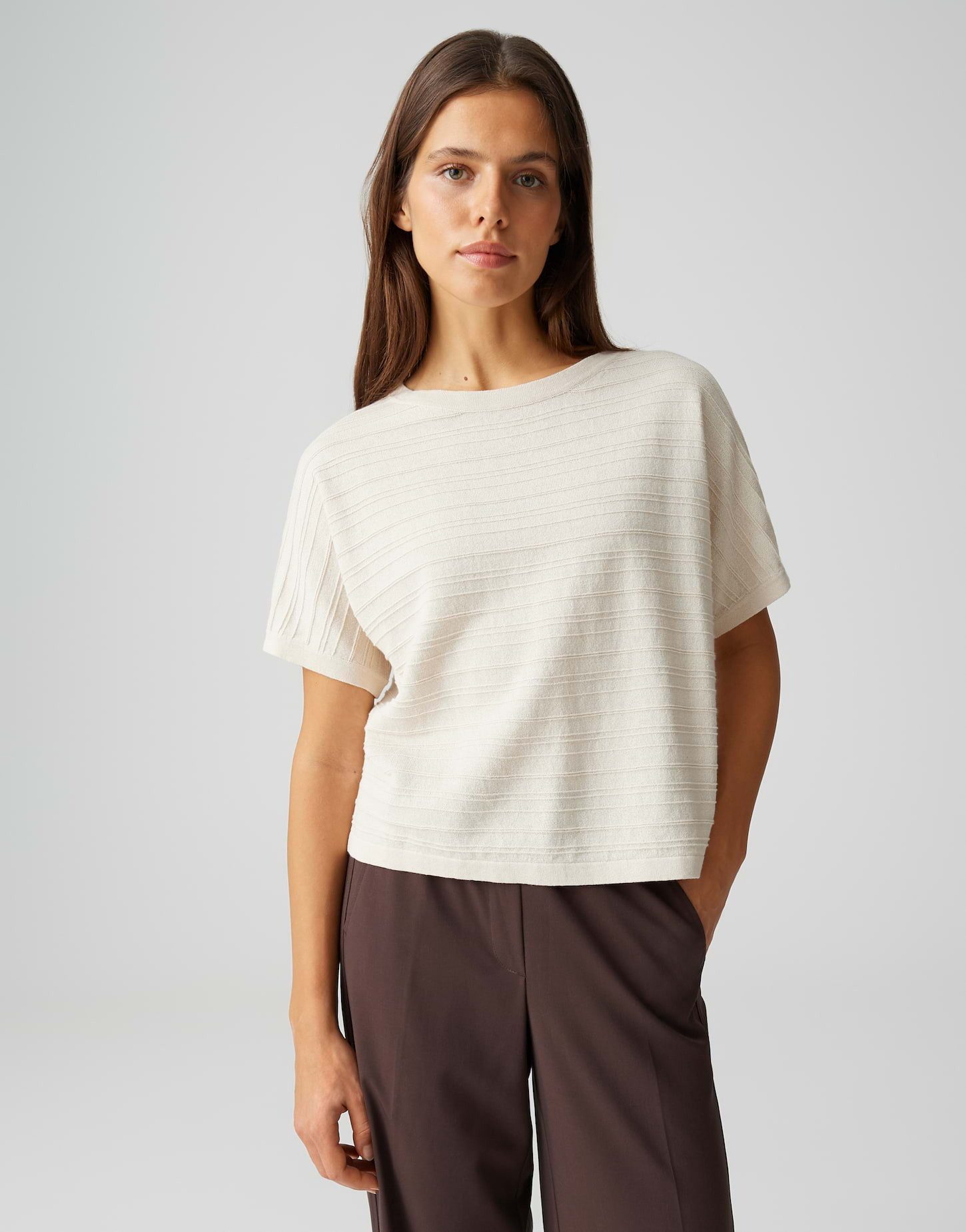 OPUS Strickpullover Strickshirt mit feiner Rippstruktur Verkürzte Länge, lockerer Boxy Fit für lässige Looks