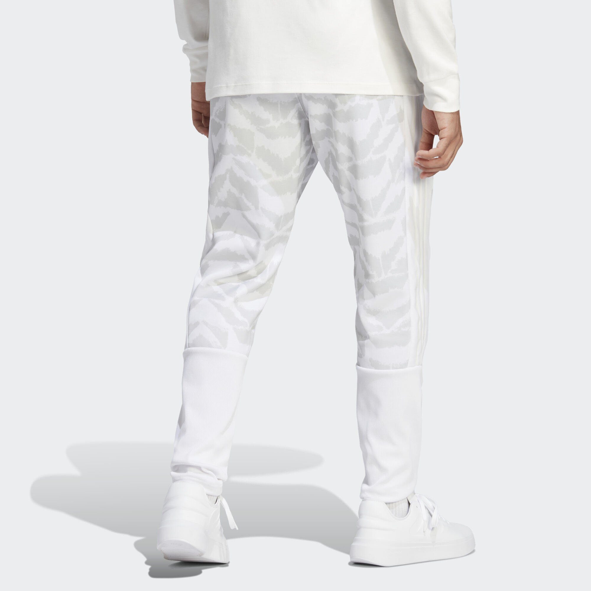 SUIT-UP Sportswear White TIRO LIFESTYLE adidas TRAININGSHOSE Leichtathletik-Hose