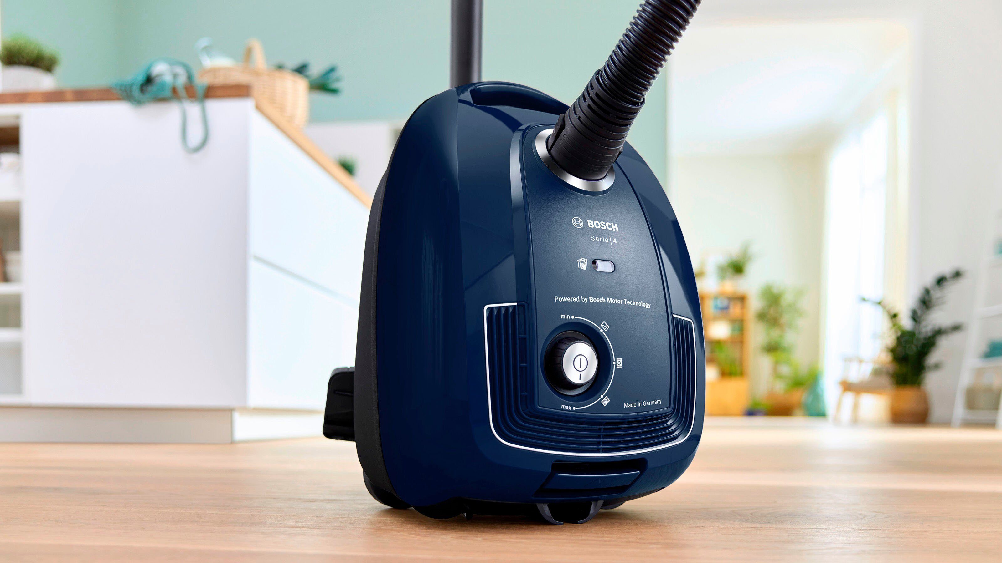 BOSCH Bodenstaubsauger BGD38BU2 Freistehfunktion, Blau, Hygienefilter, 600 W, mit Beutel, aus 30 % recyceltem Kunststoff
