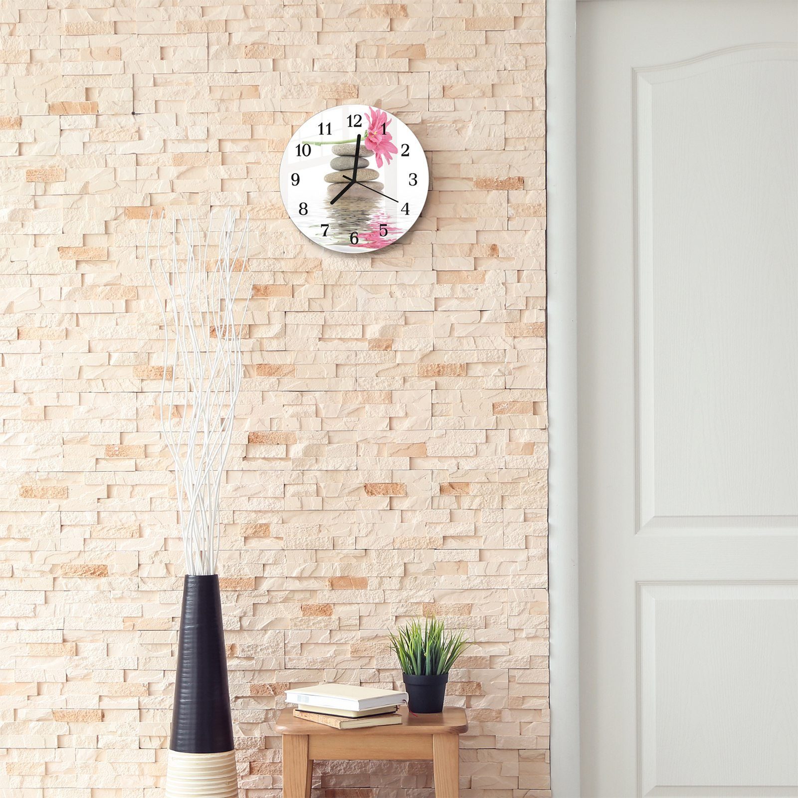 Primedeco - Wanduhr aus Wanduhr cm 30 Durchmesser Motiv Wasser Steine und und auf mit Quarzuhrwerk Glas Rund Blüte mit