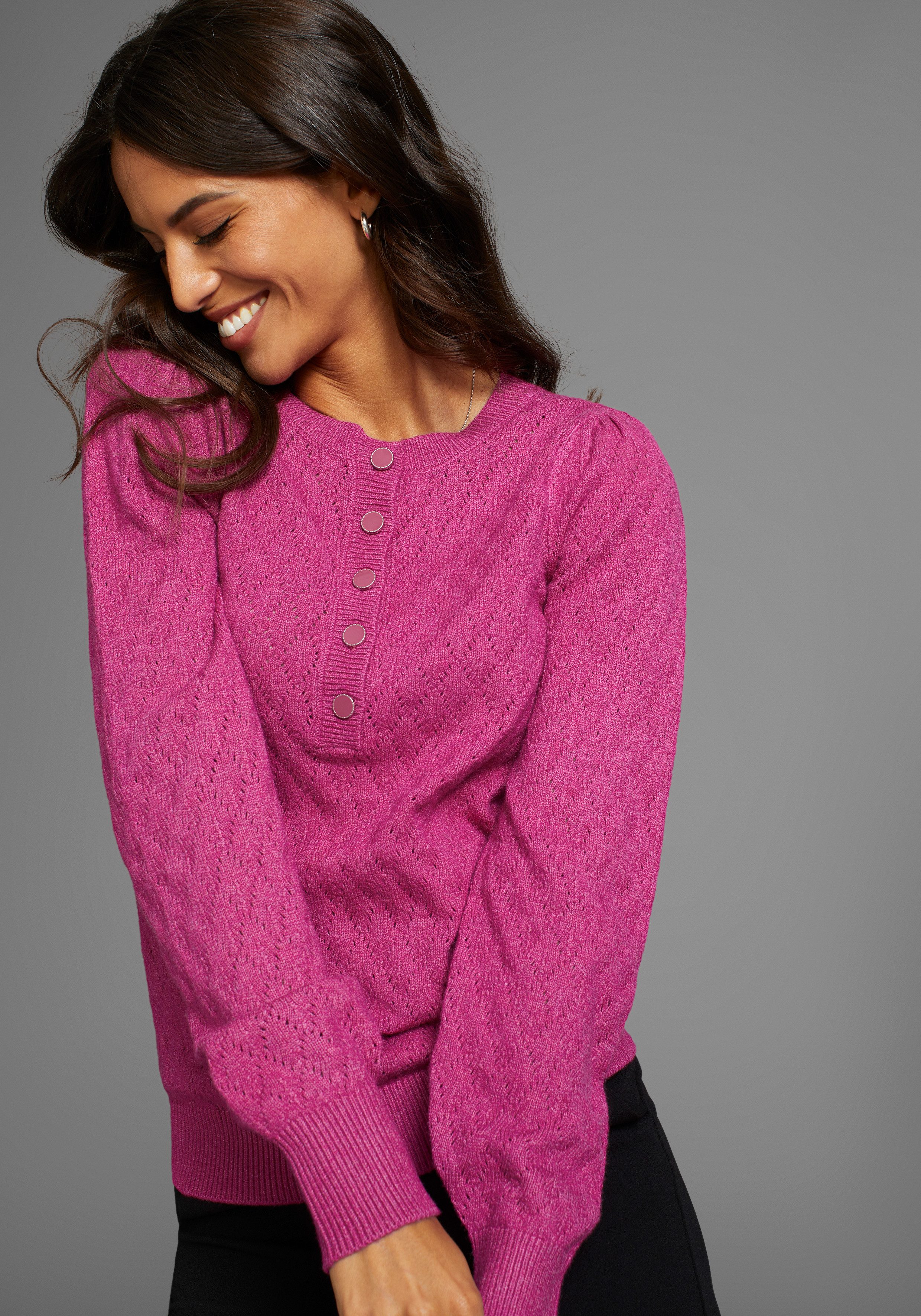 Laura Scott Rundhalspullover mit Knopfleiste und Ajourmuster günstig online kaufen