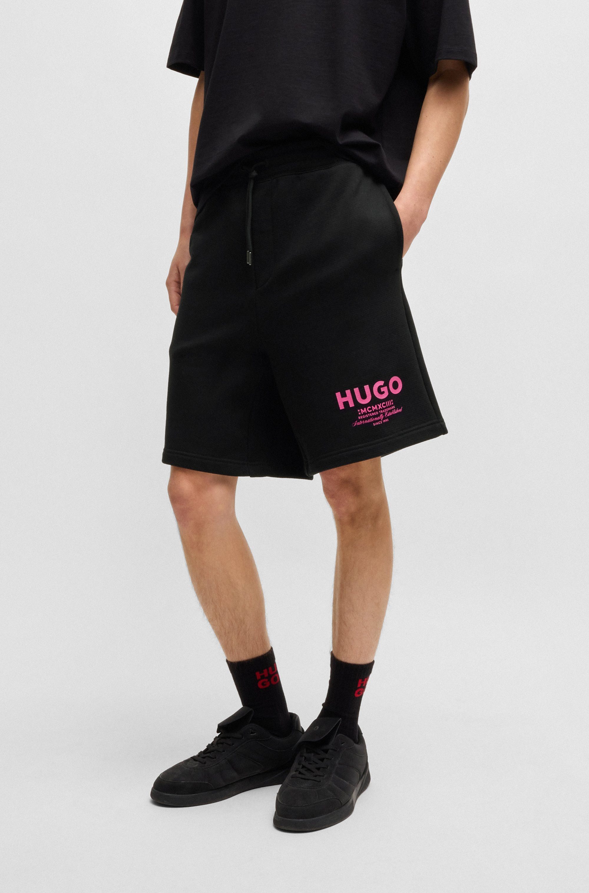HUGO Blue Sweatshorts Nomario mit großem günstig online kaufen