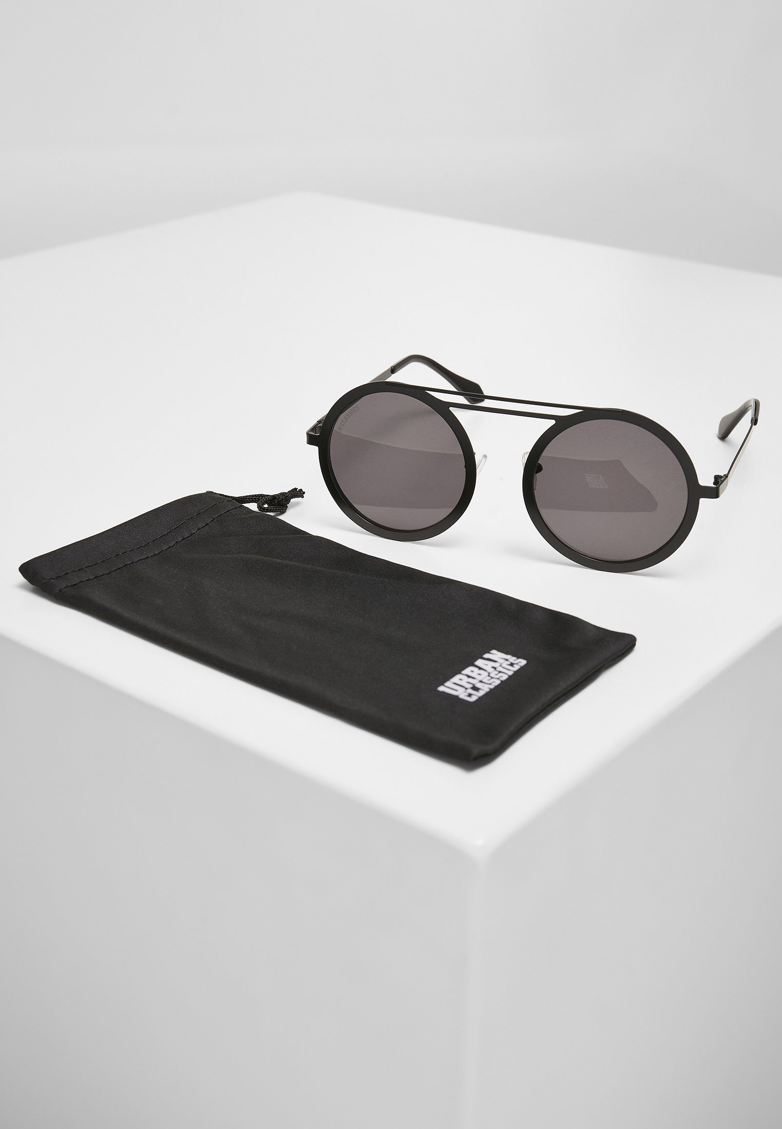 URBAN CLASSICS Sonnenbrille Accessoires 104 Sunglasses UC black/black