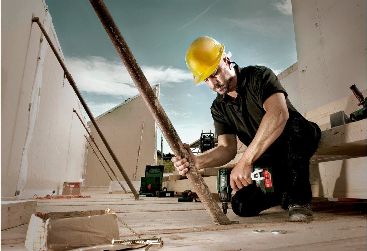 metabo Akku-Schlagschrauber SSW 18 LTX 400 BL, 2150 U/min, 400 Nm, 2 x 4 Ah LiHD im Kunststoffkoffer