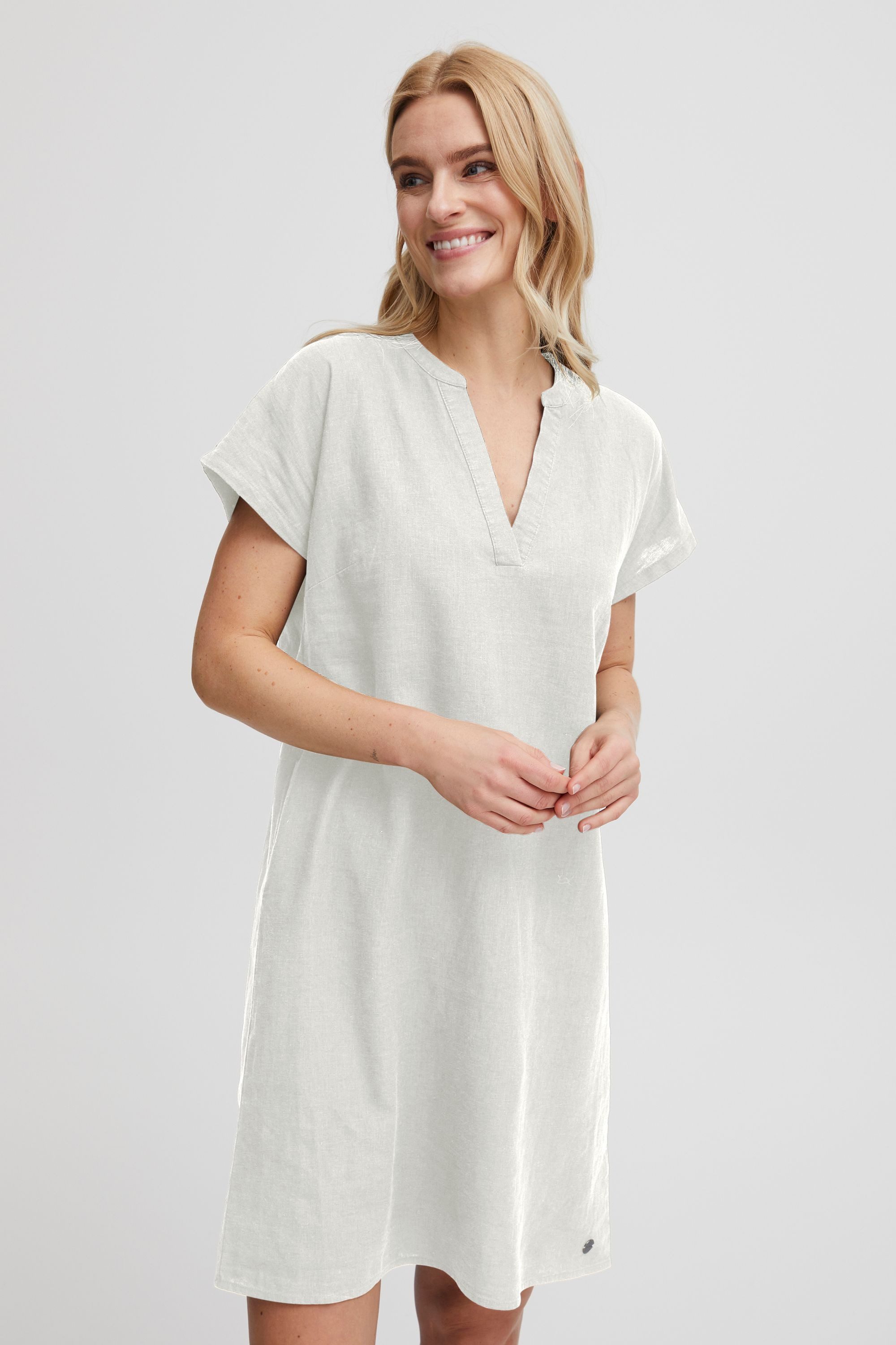 OXMO Blusenkleid OXAnette Sommerliches Leinen-Mix Kleid günstig online kaufen