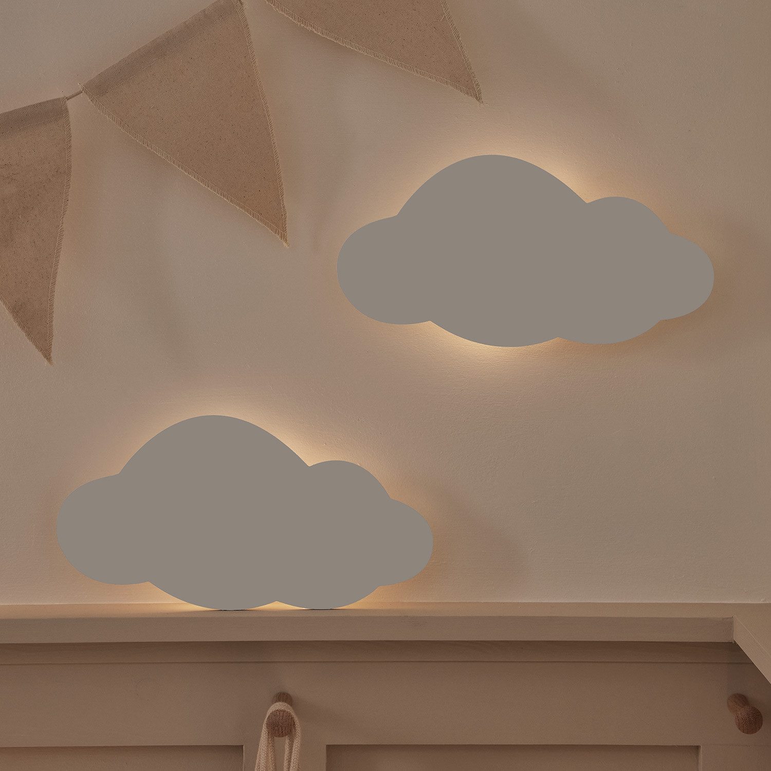 Lights4fun LED Wandleuchte 2er Set LED Wolke Nachtlicht wiederaufladbar mit Fernbedienung