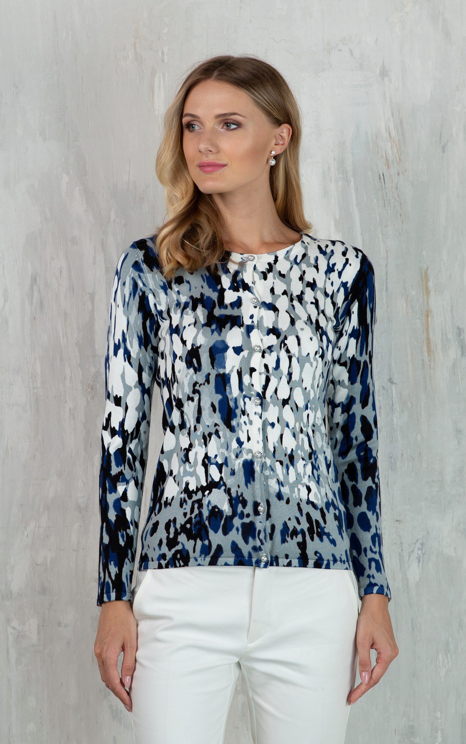 Passioni 2-in-1-Strickjacke Twinset mit grafischen Leomuster – Bild 3 von 5