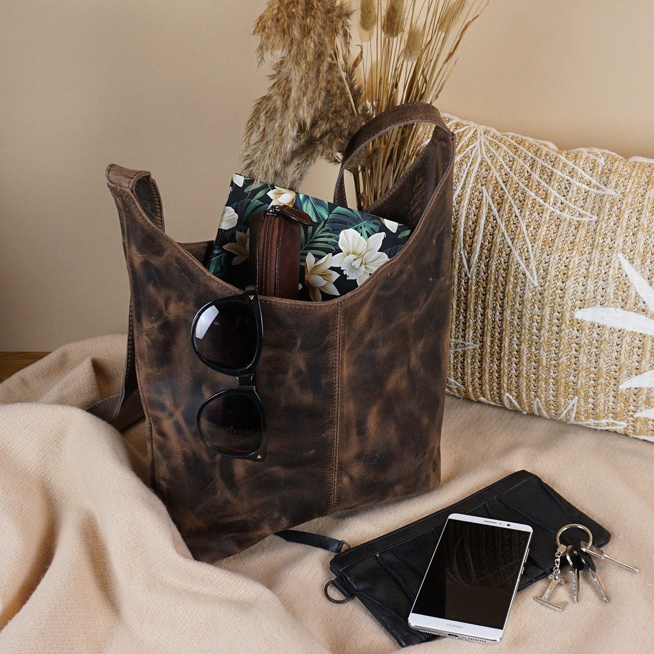 LECONI Umhängetasche mittlere Schultertasche klassische Damentasche Frauen Echtleder LE0073, hochwertiges Leder – Smartphonefach & Außenfach – Größe 30 × 30 × 9 cm