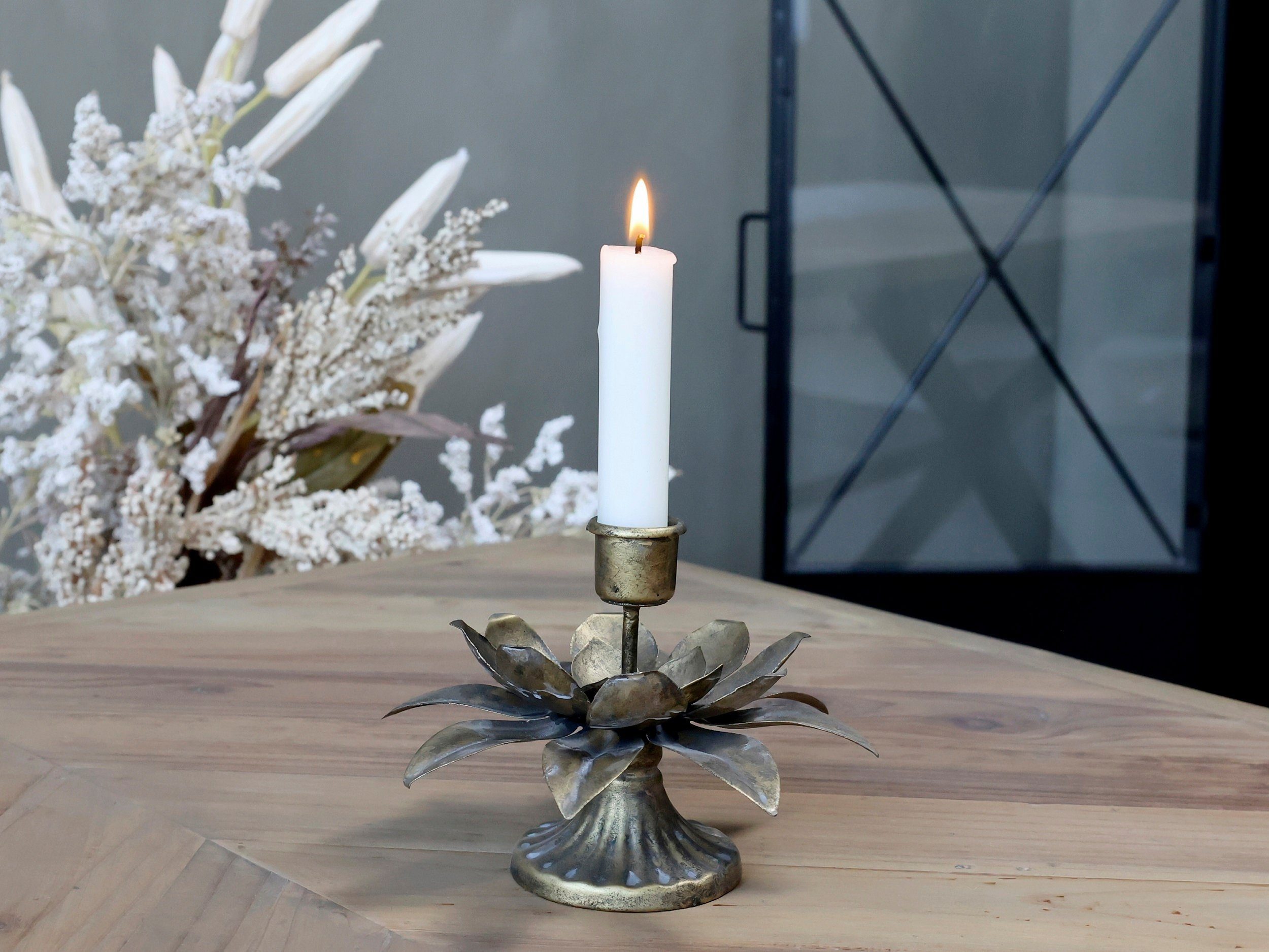 Chic Antique Kerzenhalter Chic Antique Kerzenständer Kerzenhalter mit Blume günstig online kaufen