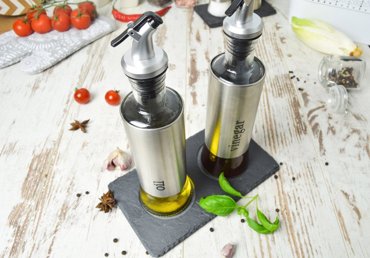 Sendez Menage-Set Öl und Essig Set auf Schieferplatte Ölspender Essigspender Ölflasche