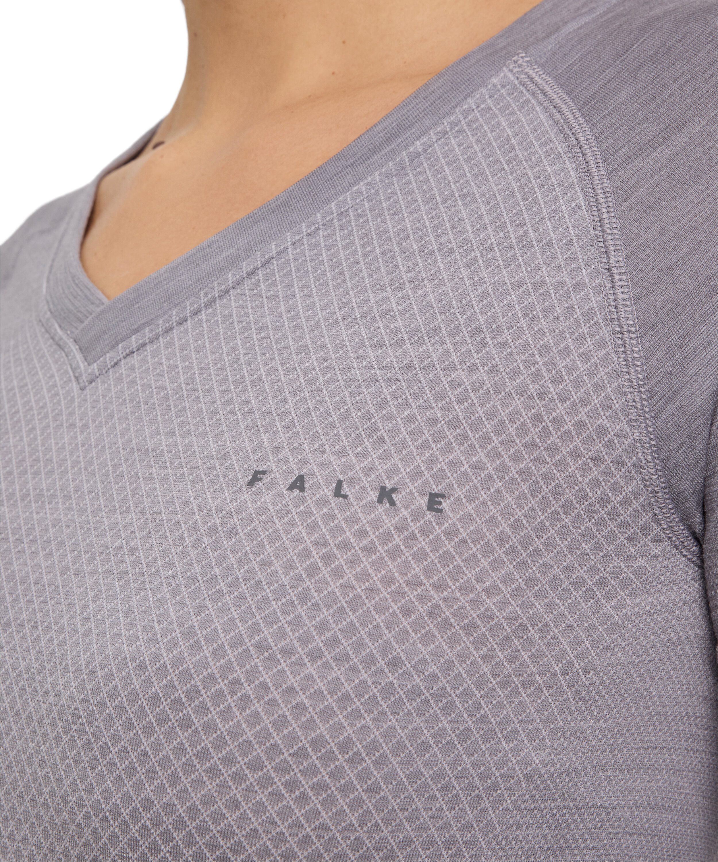 FALKE Funktionsshirt FALKE Langarmshirt Wool-Tech Light (1-tlg., 1) aus Merinowolle für warme bis kalte Temperaturen
