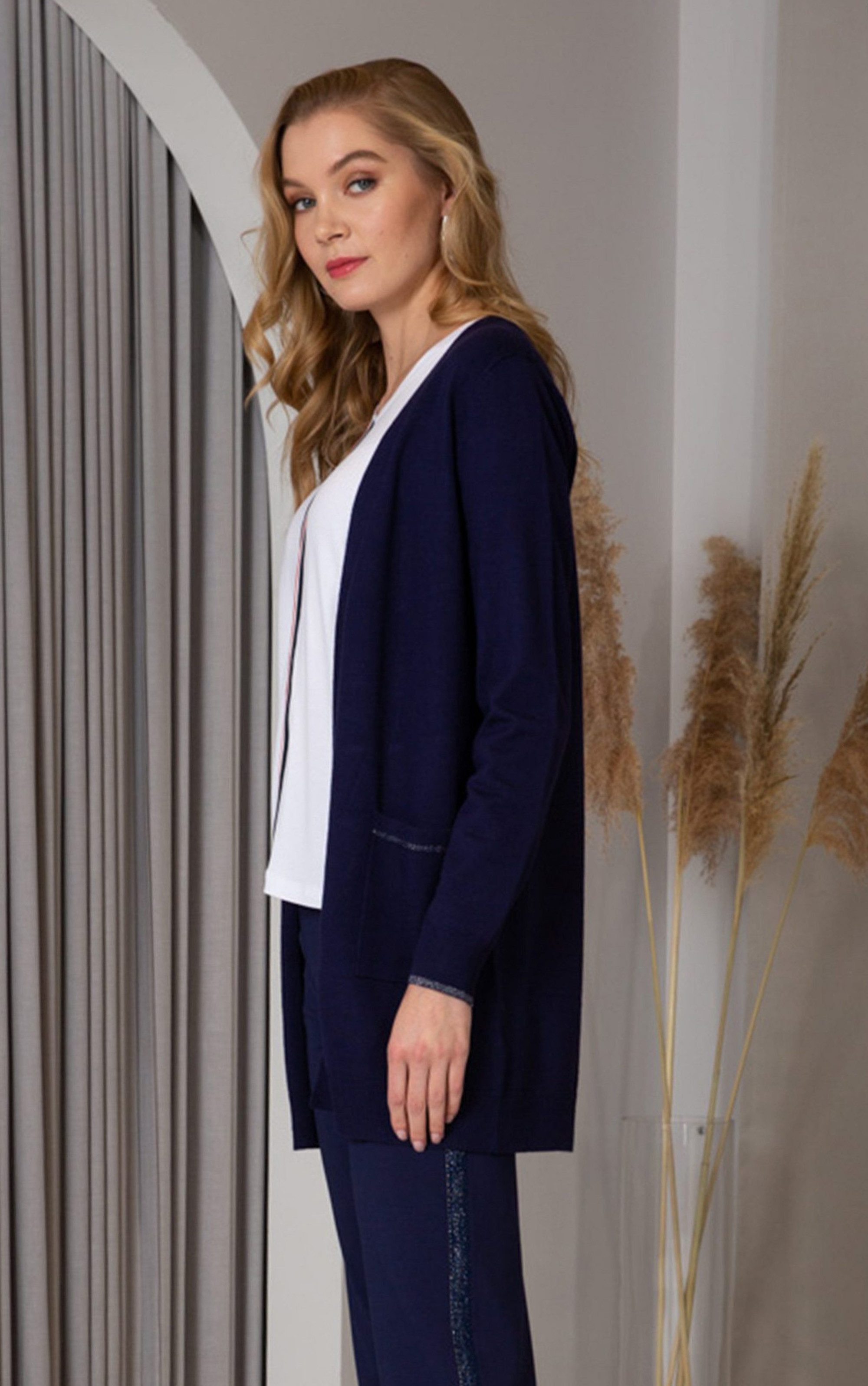 Passioni Cardigan mit kleinen Taschen und Glitzer Details in Unifarbe günstig online kaufen