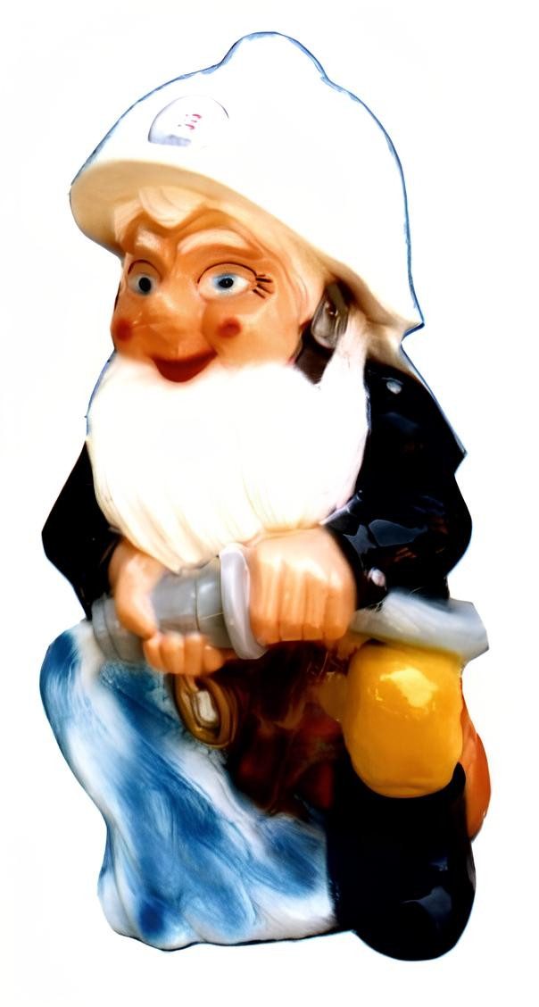 JVmoebel Gartenzwerg Feuerwehrmann Figur Statue Skulptur Figuren Skulpturen, Made in Europa